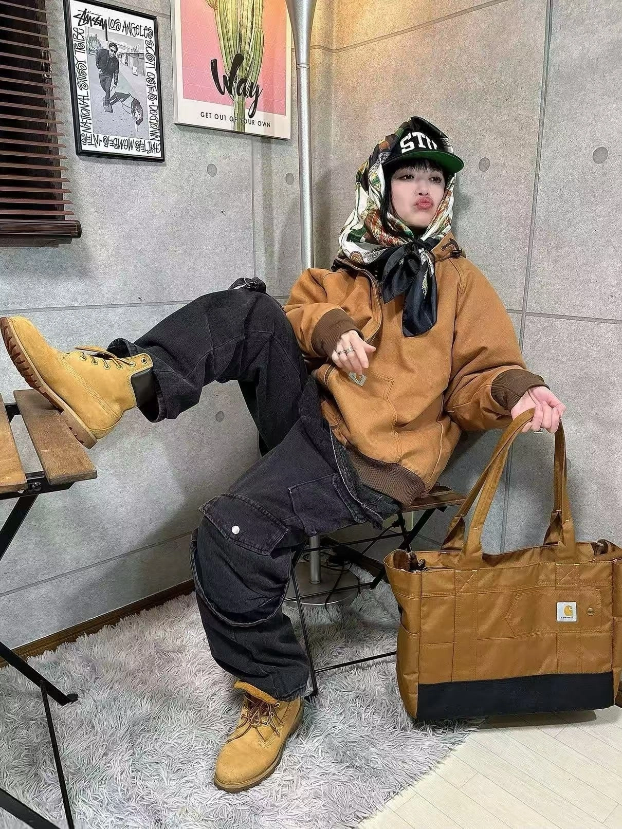土系穿搭yyds！卡哈特羽绒服绝了🤎