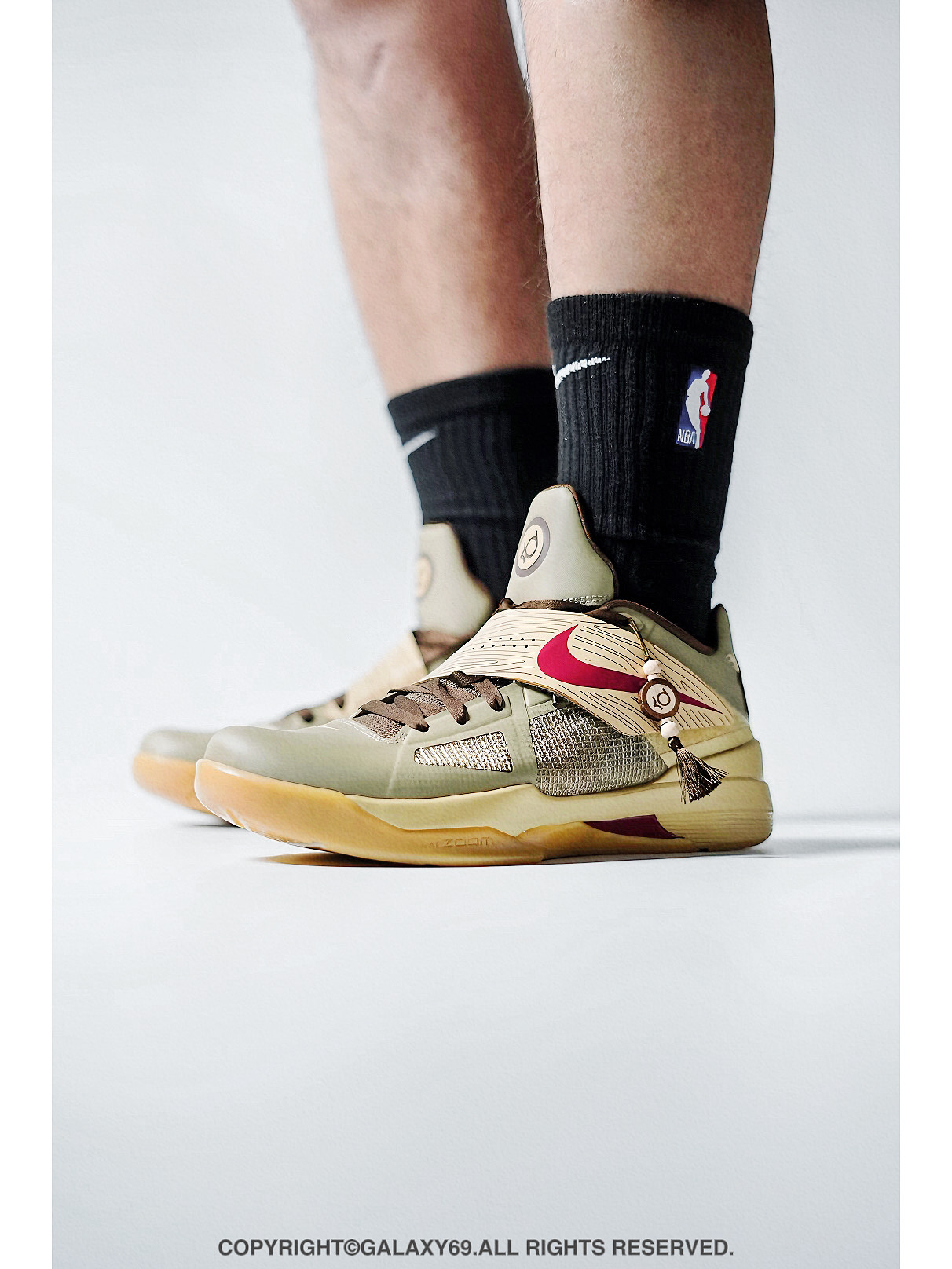 龙年氛围拉满！Nike KD 4 Year of the Dragon 