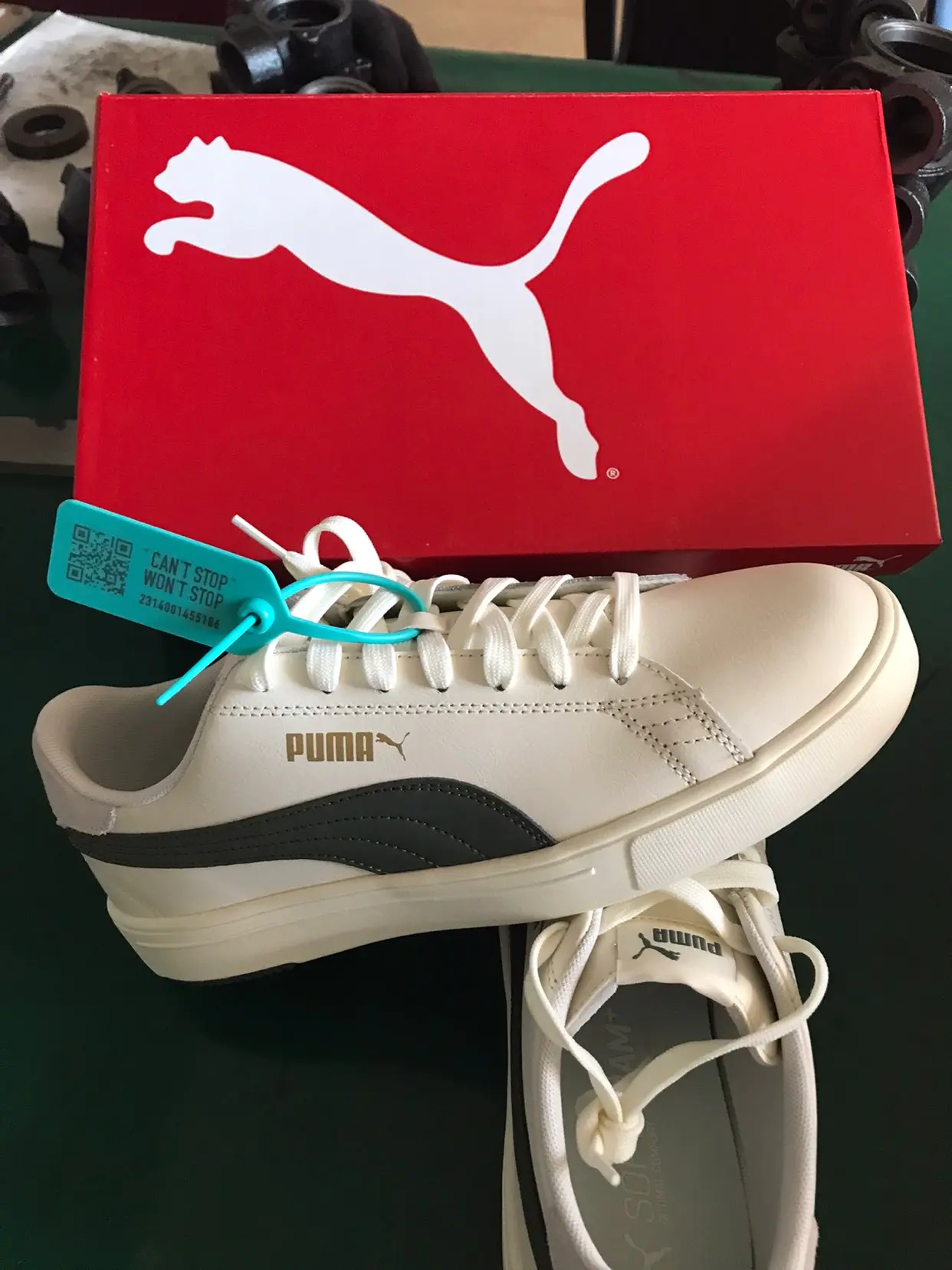 这双米白墨绿小白鞋,越看越上头👟