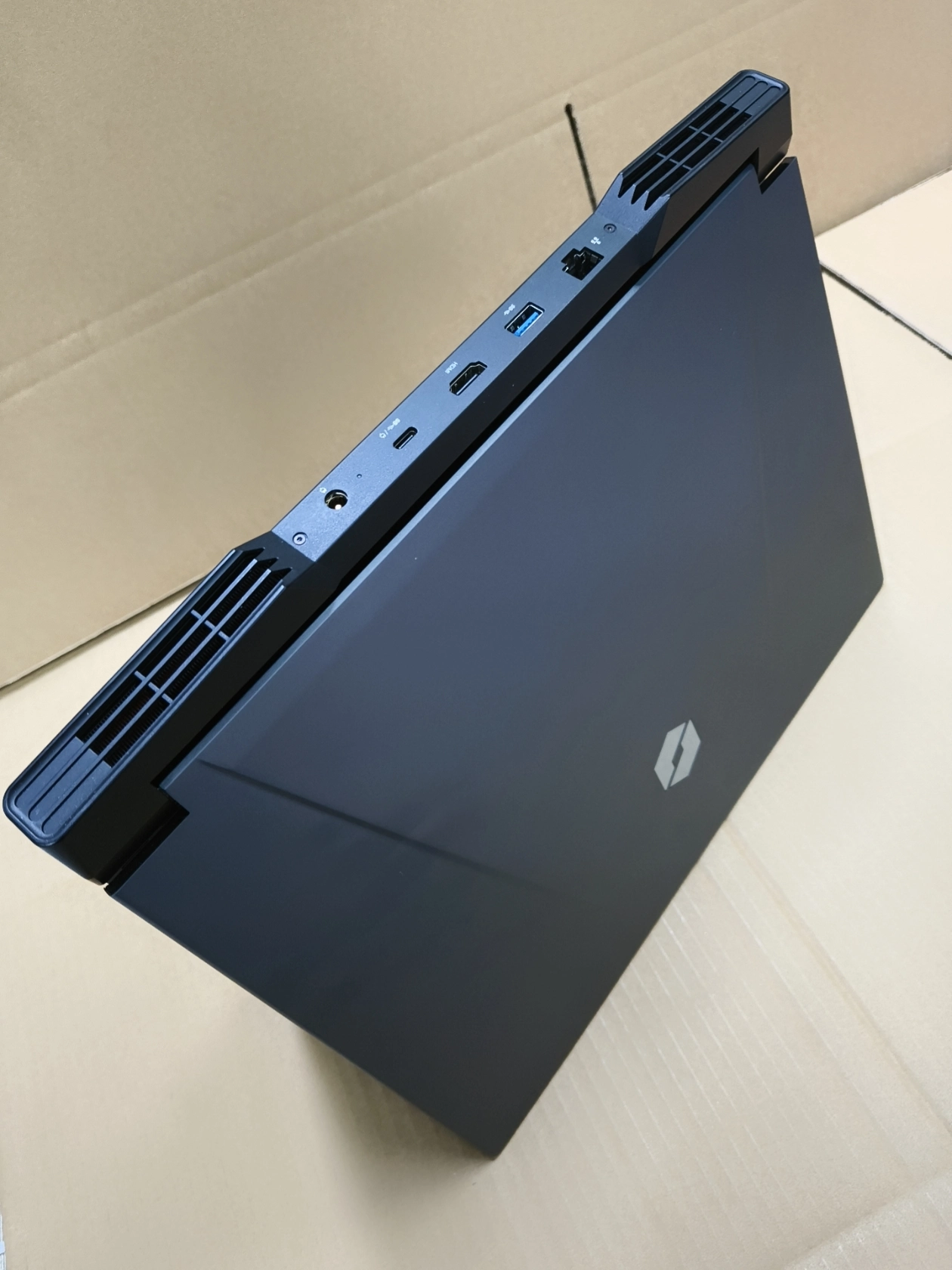 游戏党看过来！挖到个性能狠货🎮