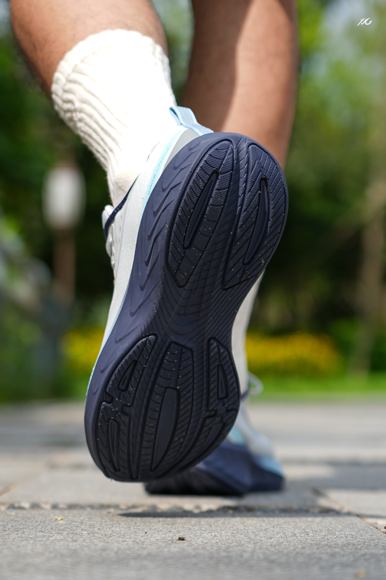 看底猜鞋❗️今天穿着很舒服的跑鞋👟