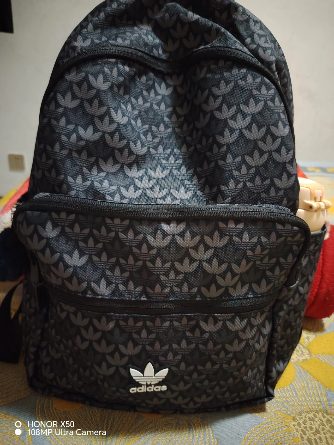 超酷双肩包，休闲出行必备💼