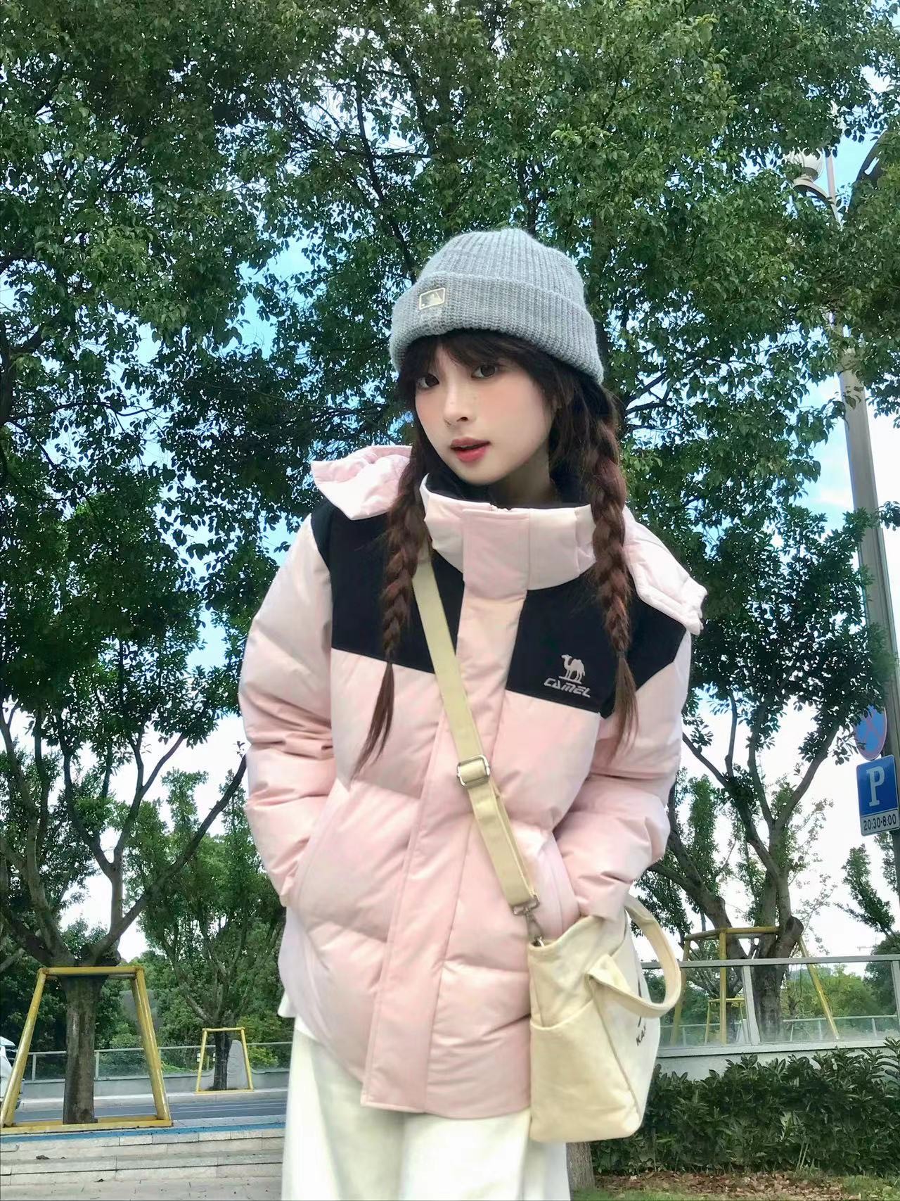 粉乎乎的，去雪地拍照好出片🎀