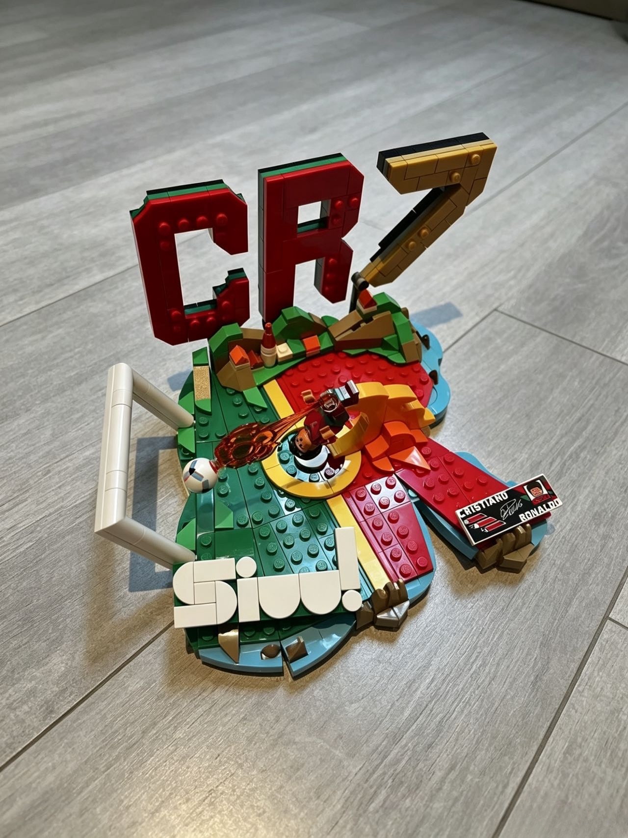 足球迷狂喜！乐高把球星瞬间搬进桌面⚽️