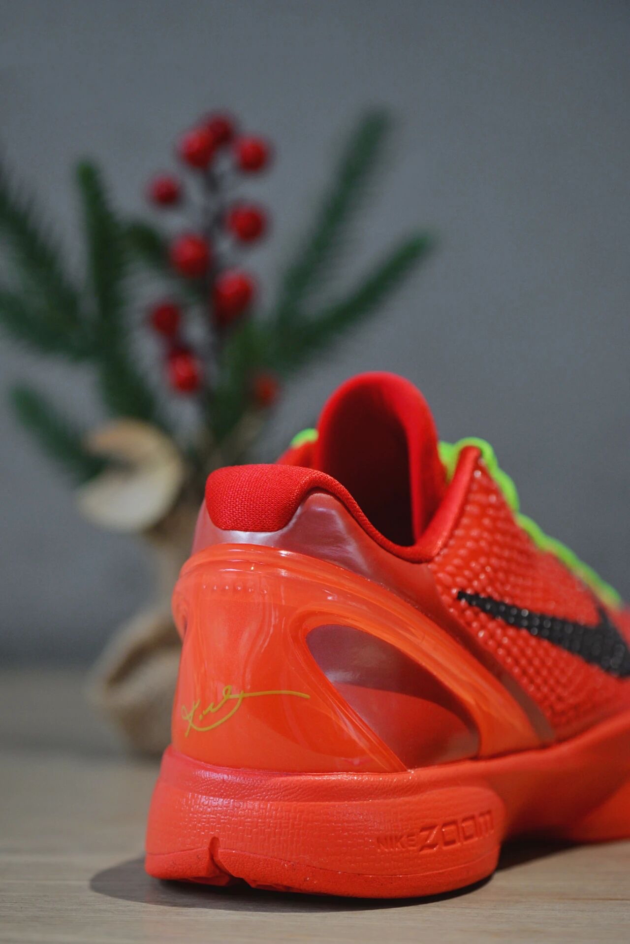 Kobe 6 反转圣诞,属于黑曼巴的节日战靴🎄
