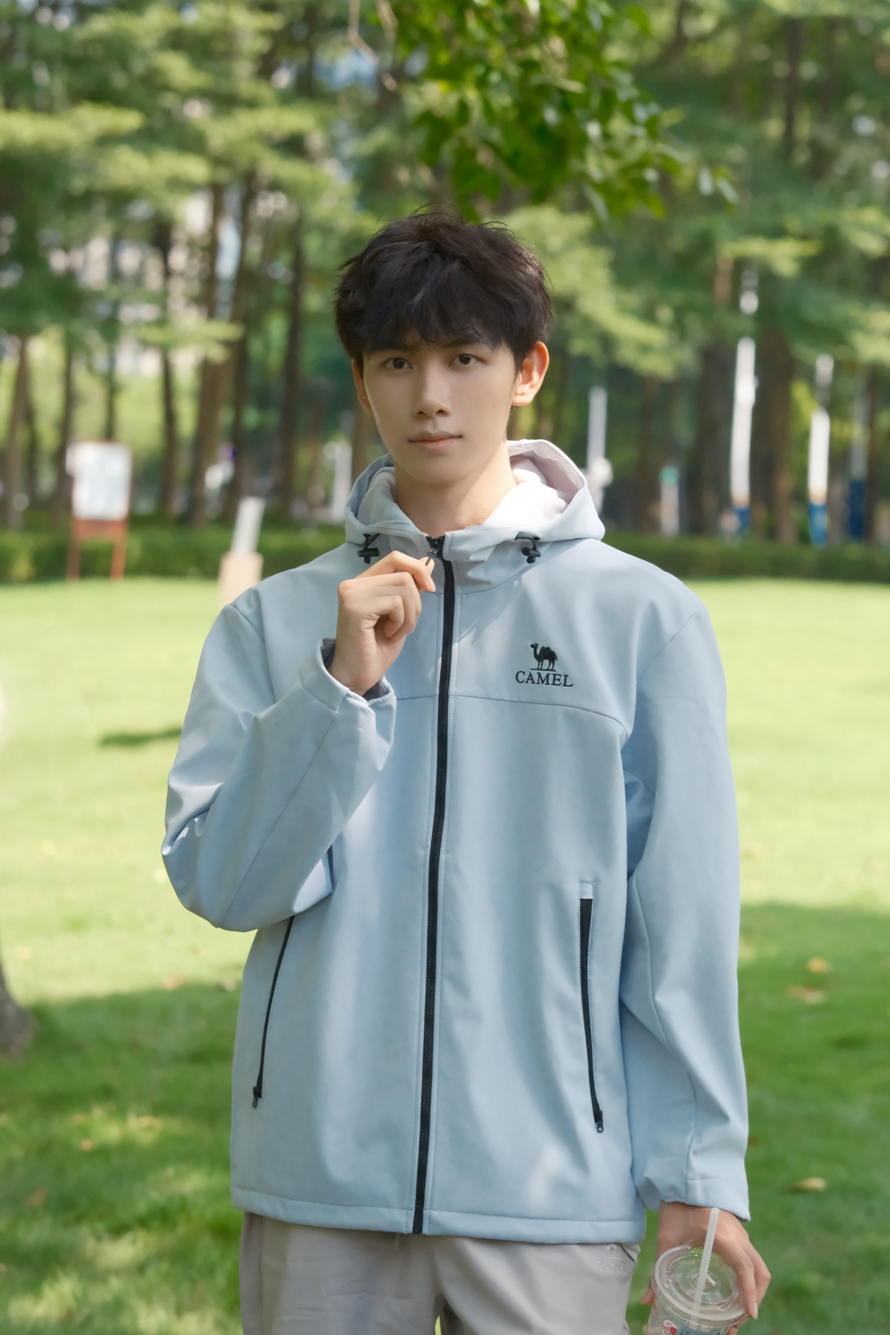 谁懂啊！这件冲锋衣把我秋冬穿搭盘活了🥹