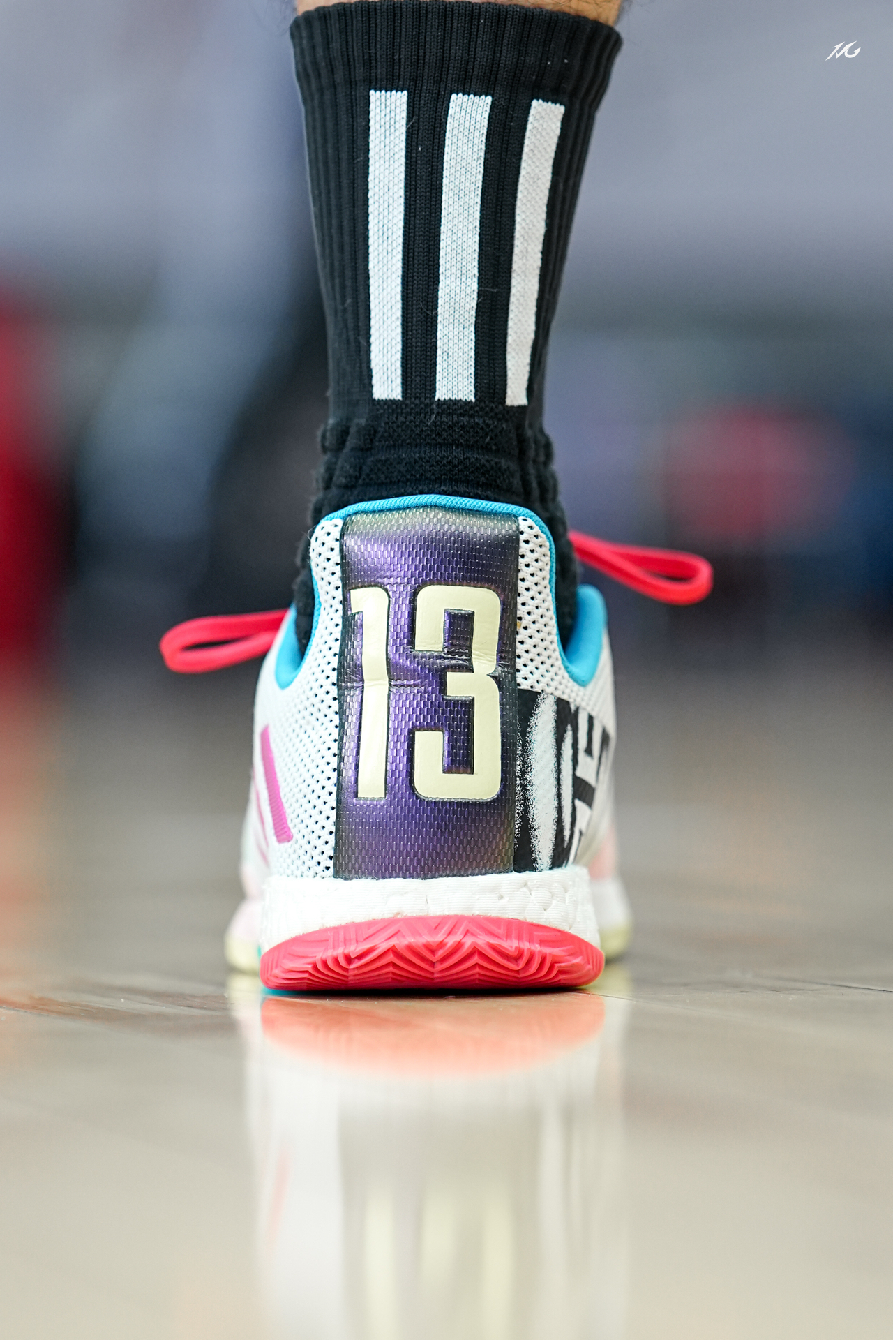 有些时候你会不会觉得老鞋更得劲儿❓哈登3穿过的来回味下