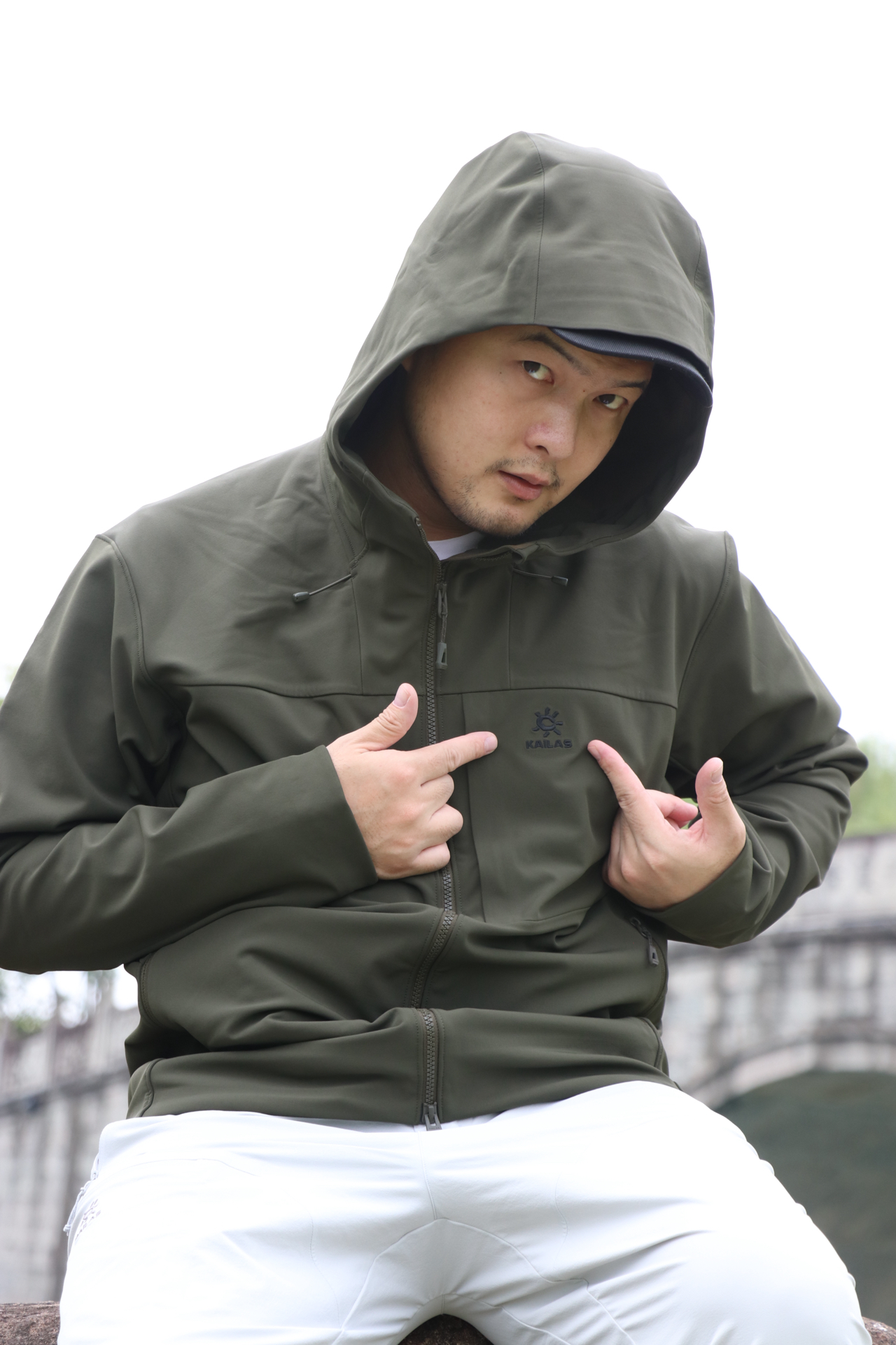 白色估计也就我敢冲了!户外走走忘记平日烦恼
