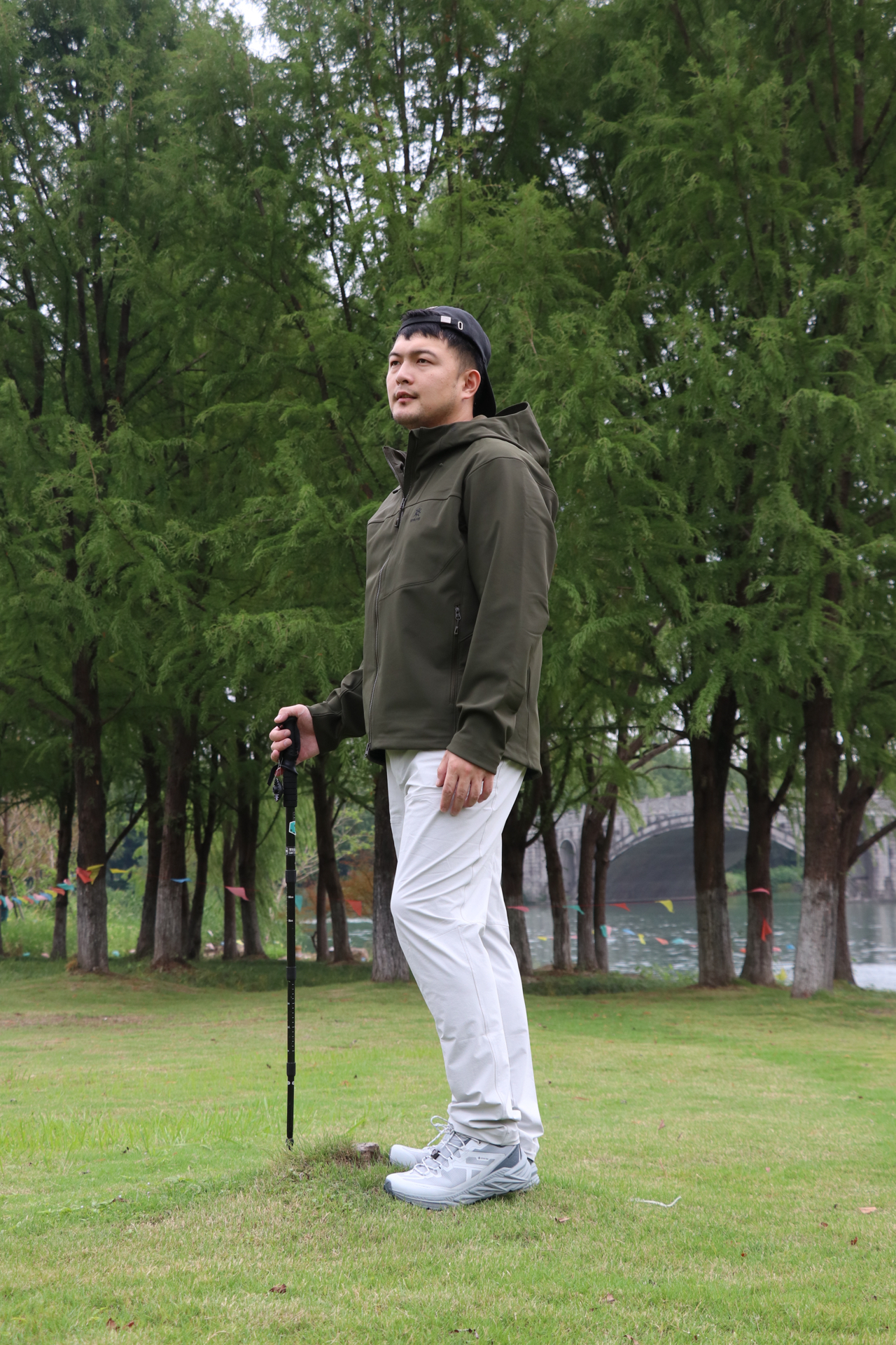 白色估计也就我敢冲了!户外走走忘记平日烦恼
