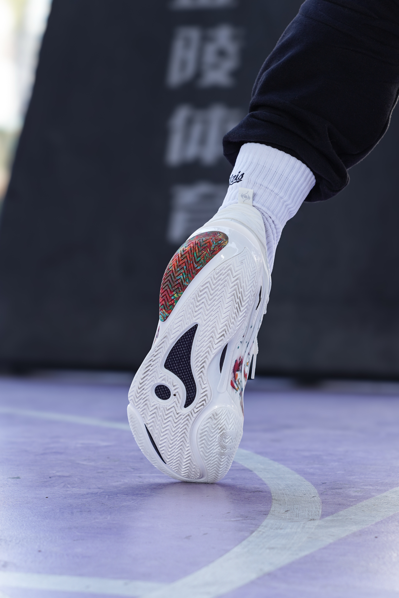 2025得物年度鞋王|5开就能体验超䨻加持的Ultra V2❓