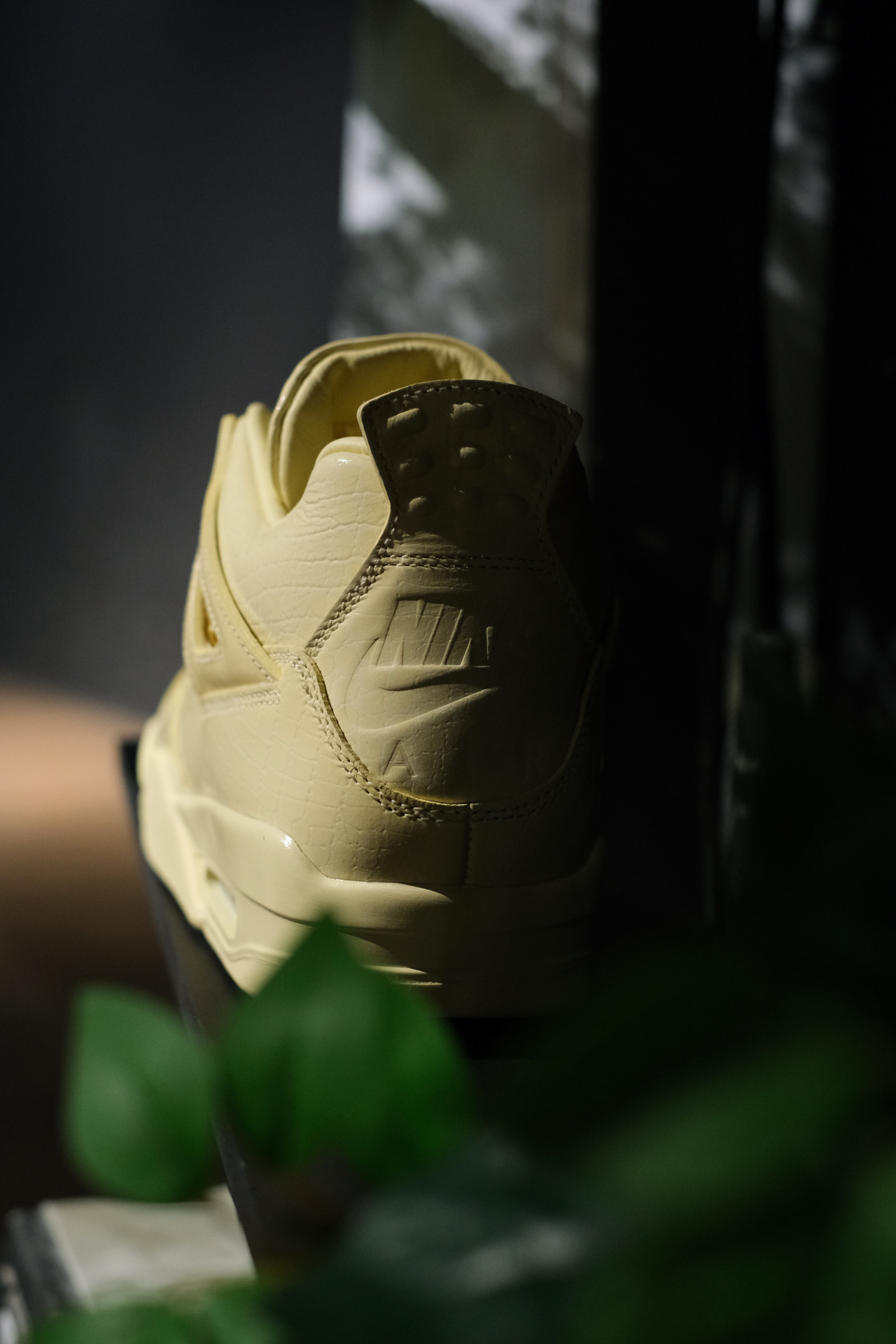 质感绝了 J Balvin x AJ4
