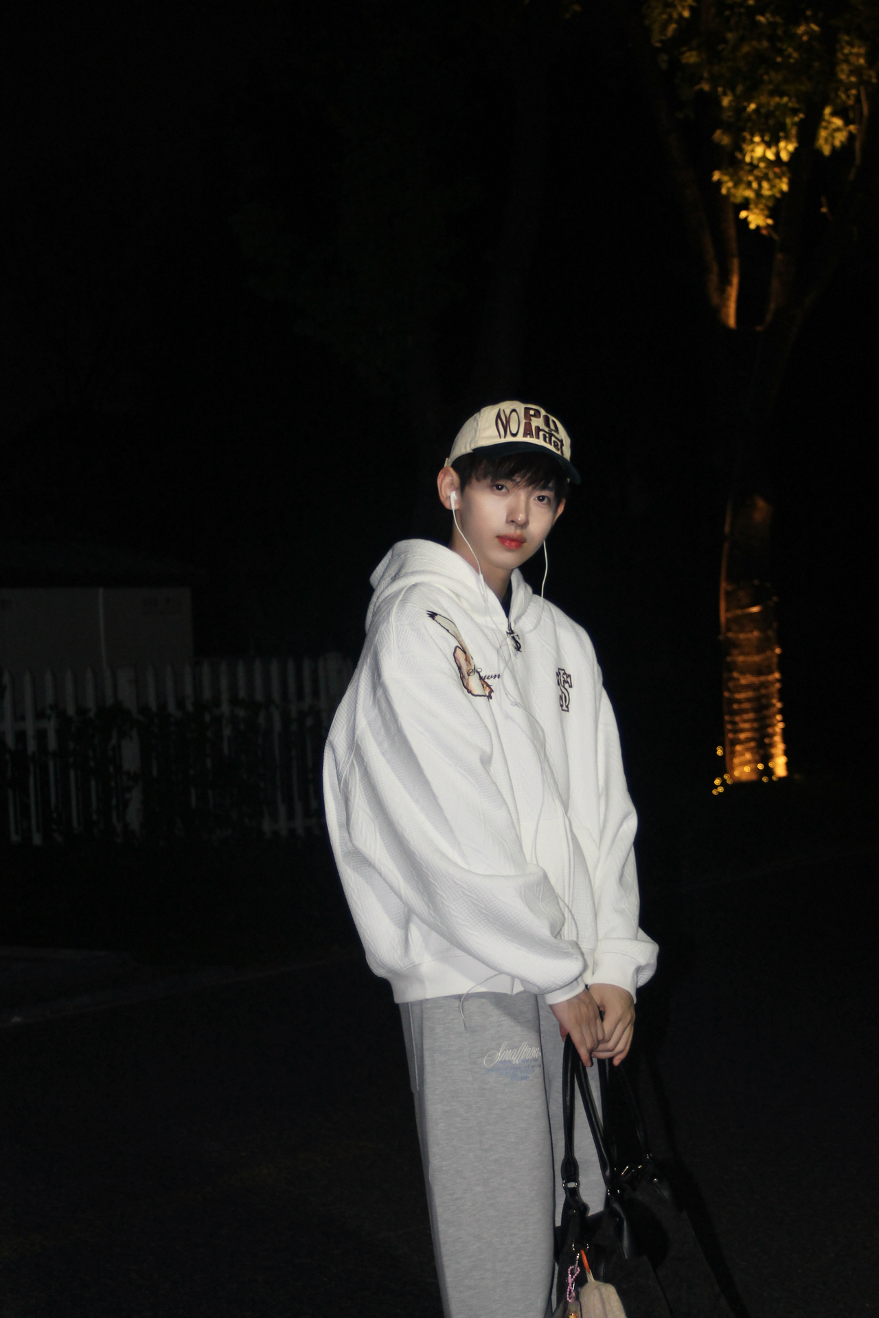 🌙 夜间Citywalk | 一套拿捏美式复古少年感