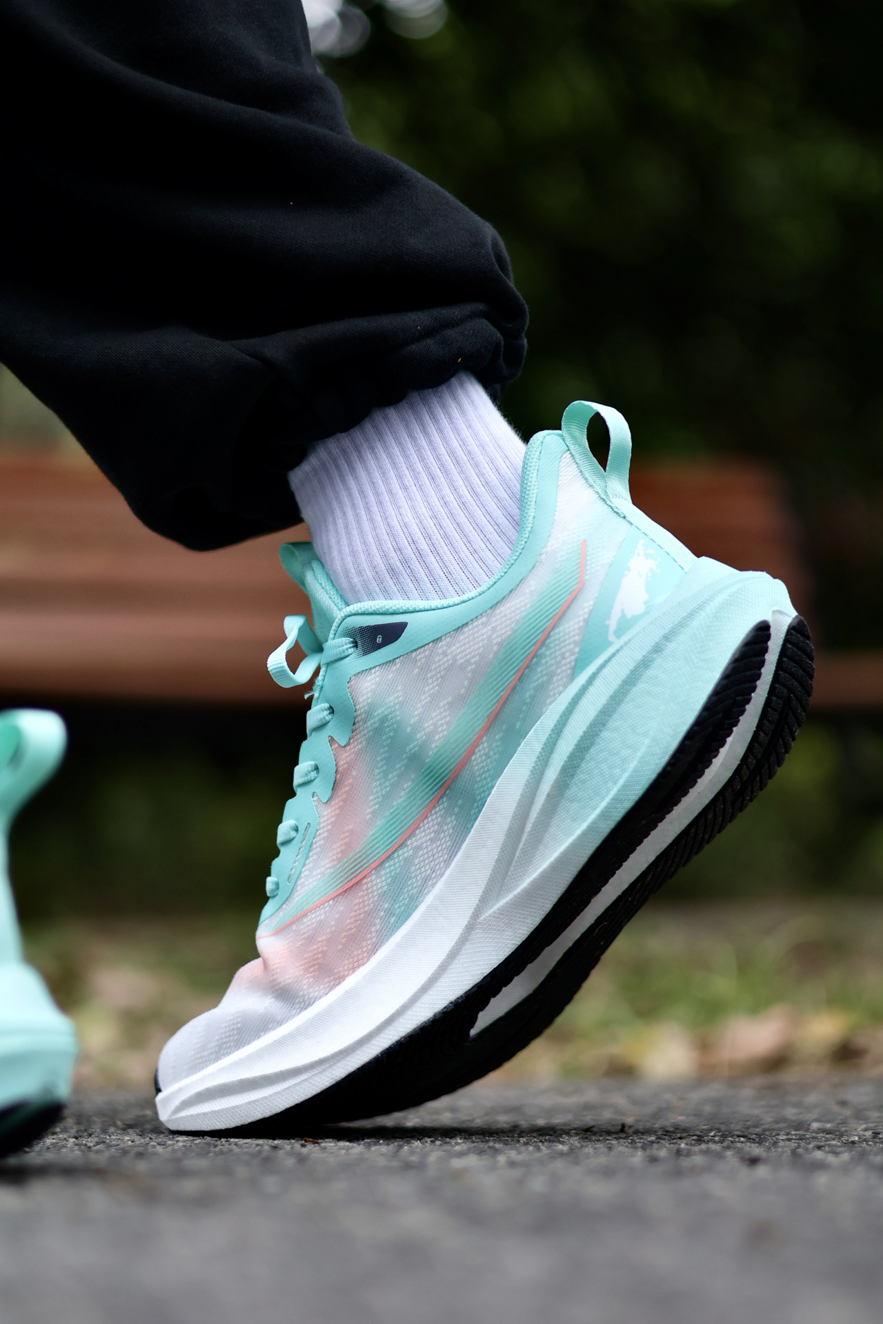 平价清爽竞训首选丨TCELLARS薄荷渐变跑鞋👟