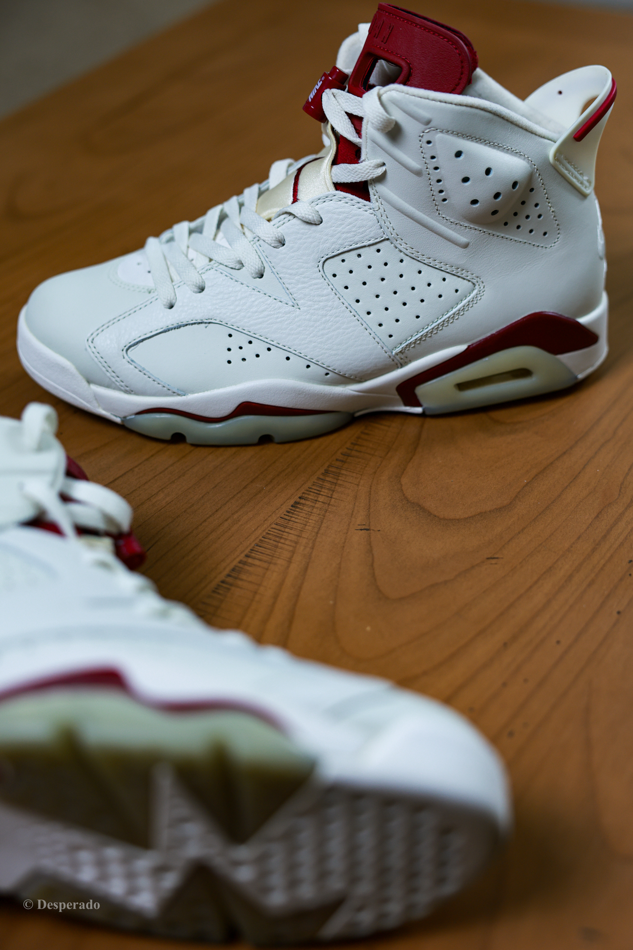 Air Jordan 6 Maroon|一抹酒红,写了三十年的复古答案