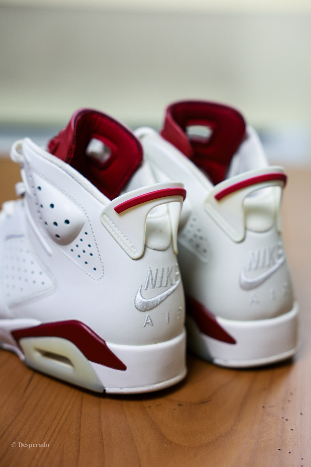 Air Jordan 6 Maroon|一抹酒红,写了三十年的复古答案