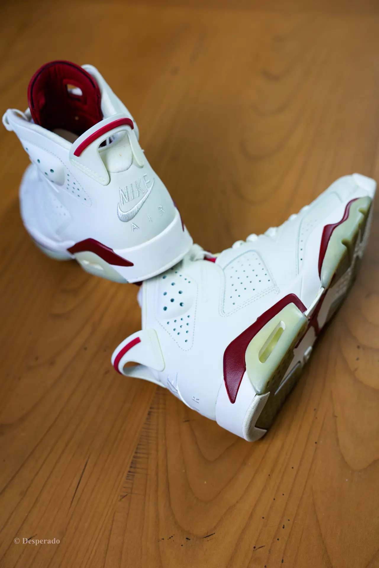 Air Jordan 6 Maroon|一抹酒红,写了三十年的复古答案