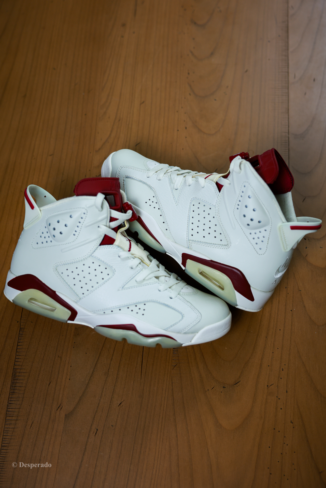 Air Jordan 6 Maroon|一抹酒红,写了三十年的复古答案