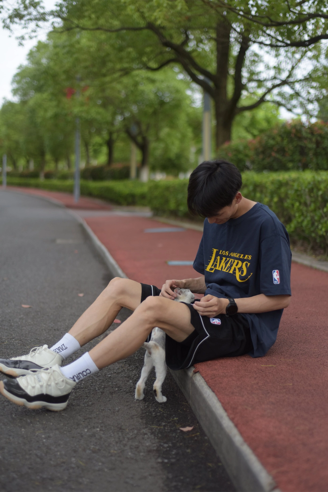 今日穿搭分享|今天穿的有点吸引小猫咪~