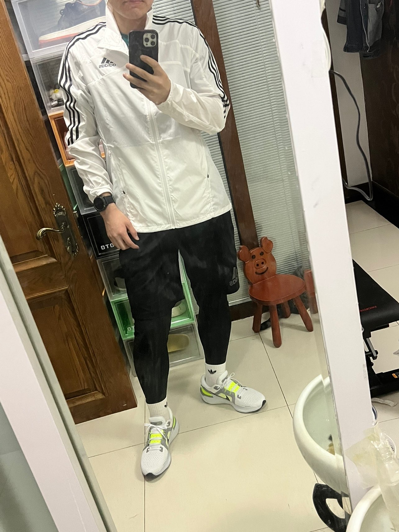春天穿搭必备的一款夹克！！