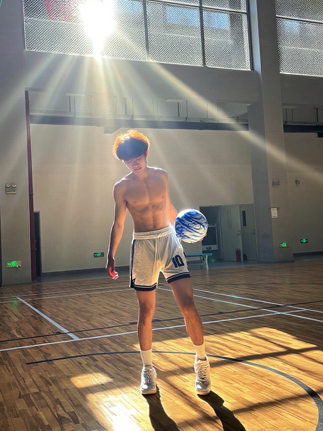 球场上的蓝buff！这颗篮球绝了🏀