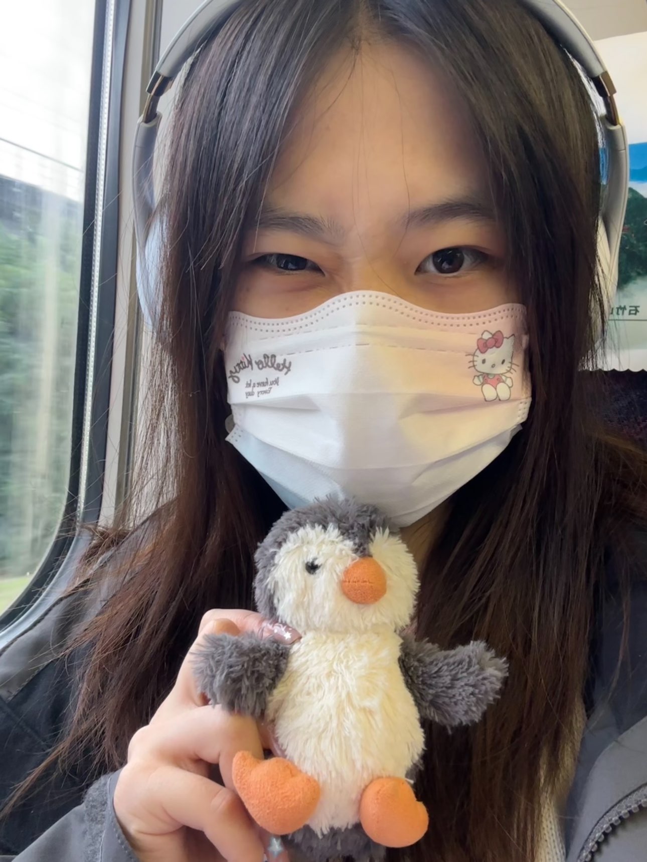 轻舟已过虹桥火车站. #JELLYCAT