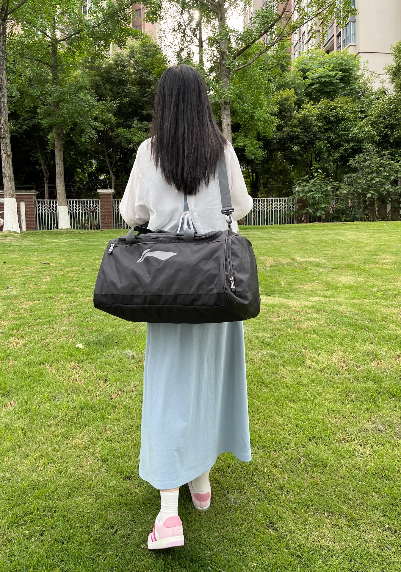 假期出行被问爆的大包🎒