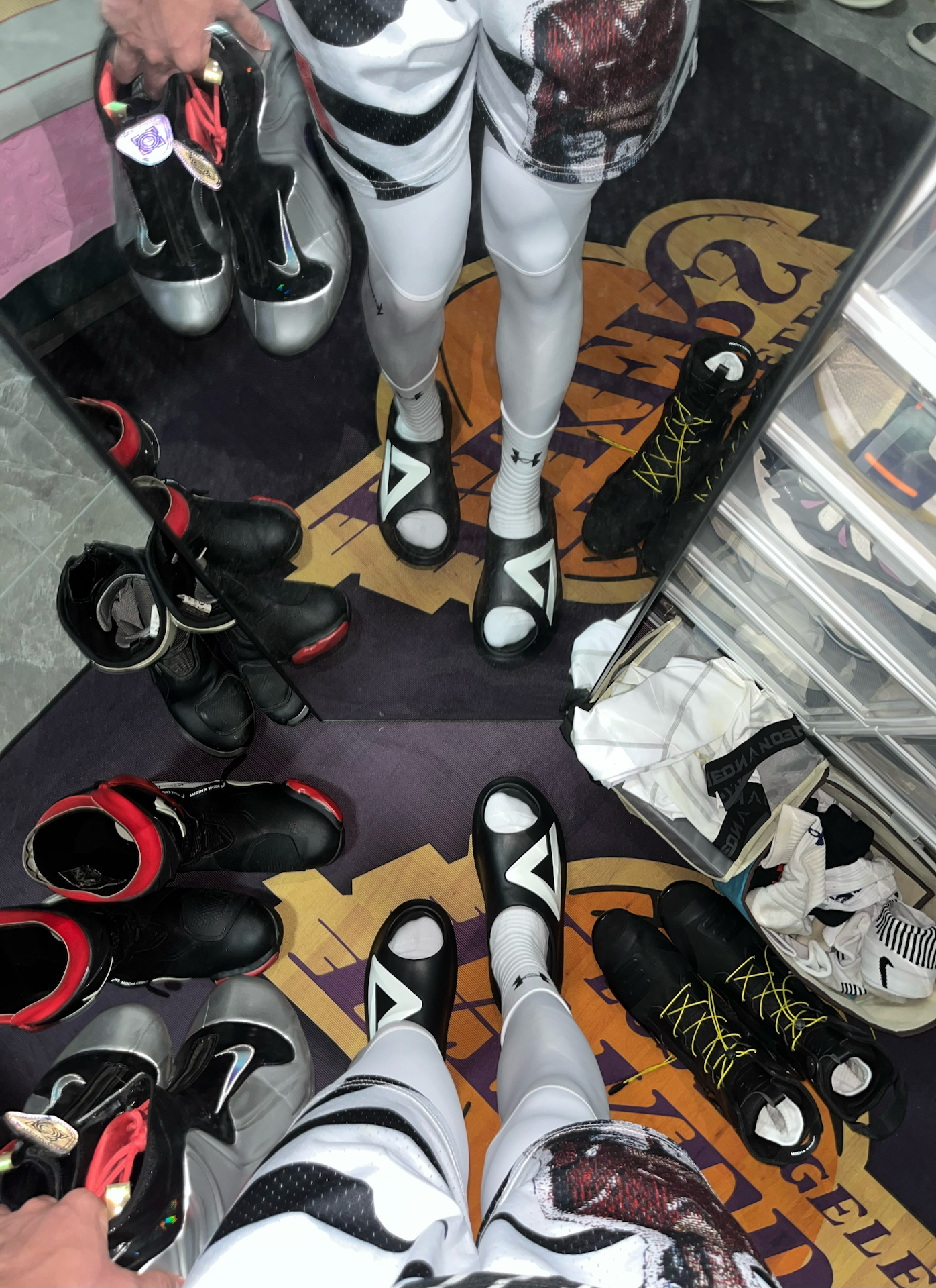 篮球男生鞋袜OOTD｜球鞋堆里的日常氛围感✨