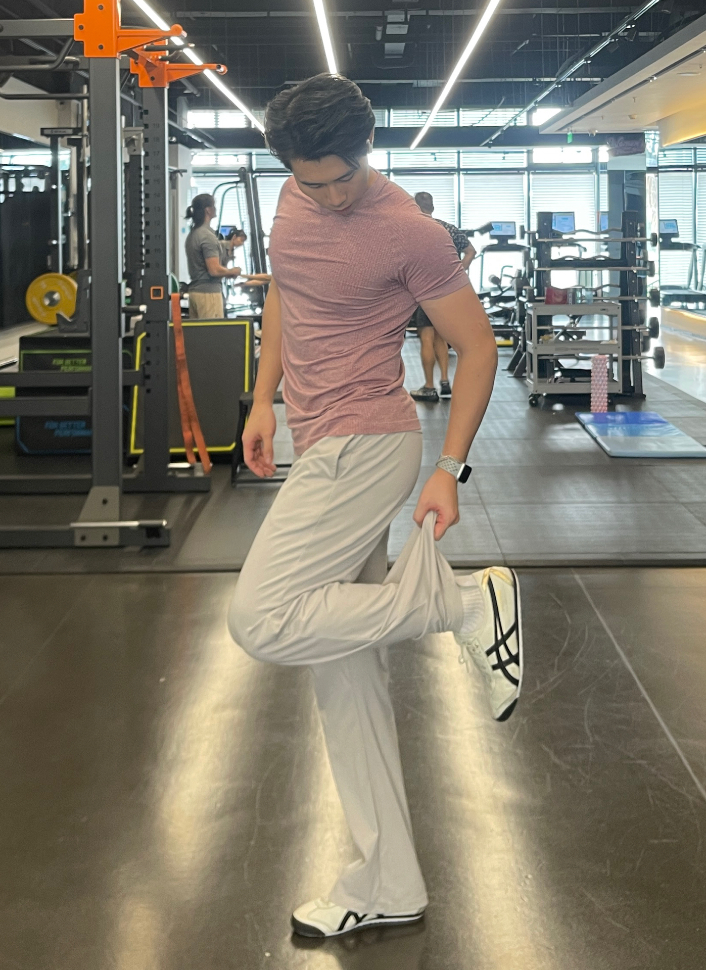 健身穿搭 ootd|好看好穿好搭的休闲男鞋