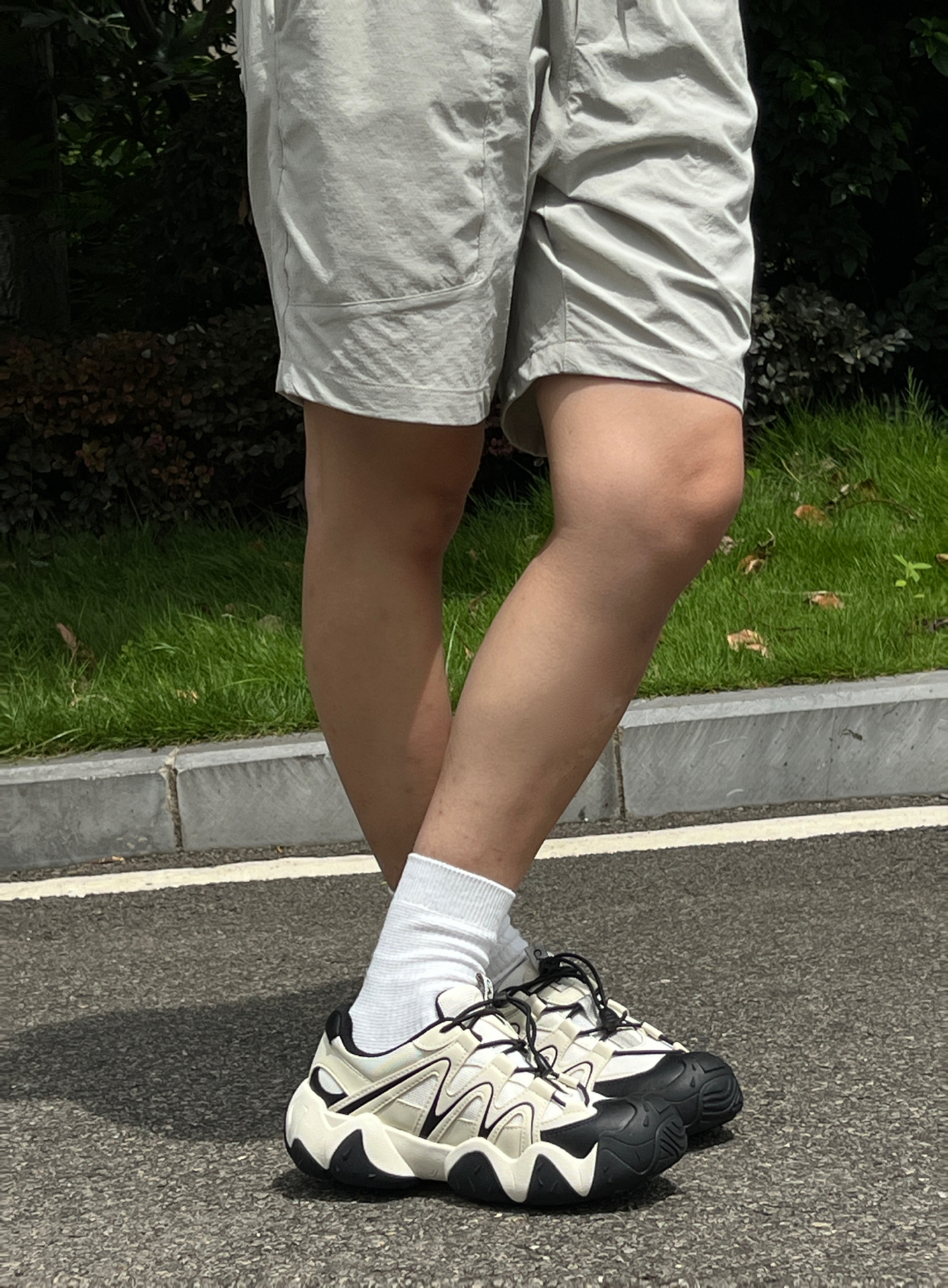 山系穿搭刚需!黑白户外登山鞋太耐看⛰️