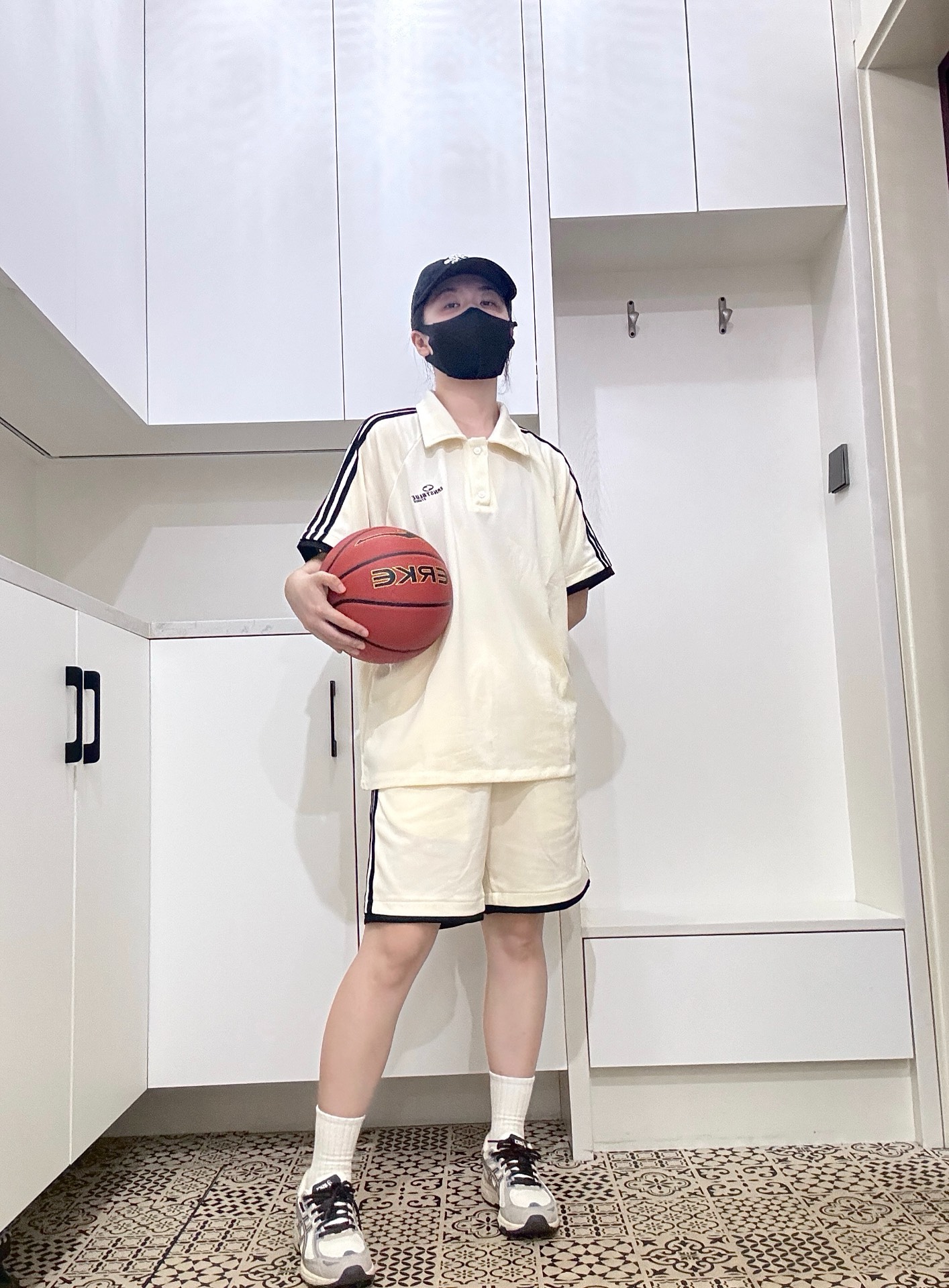 今天是我活力四射的篮球日！🎉 
一上手，