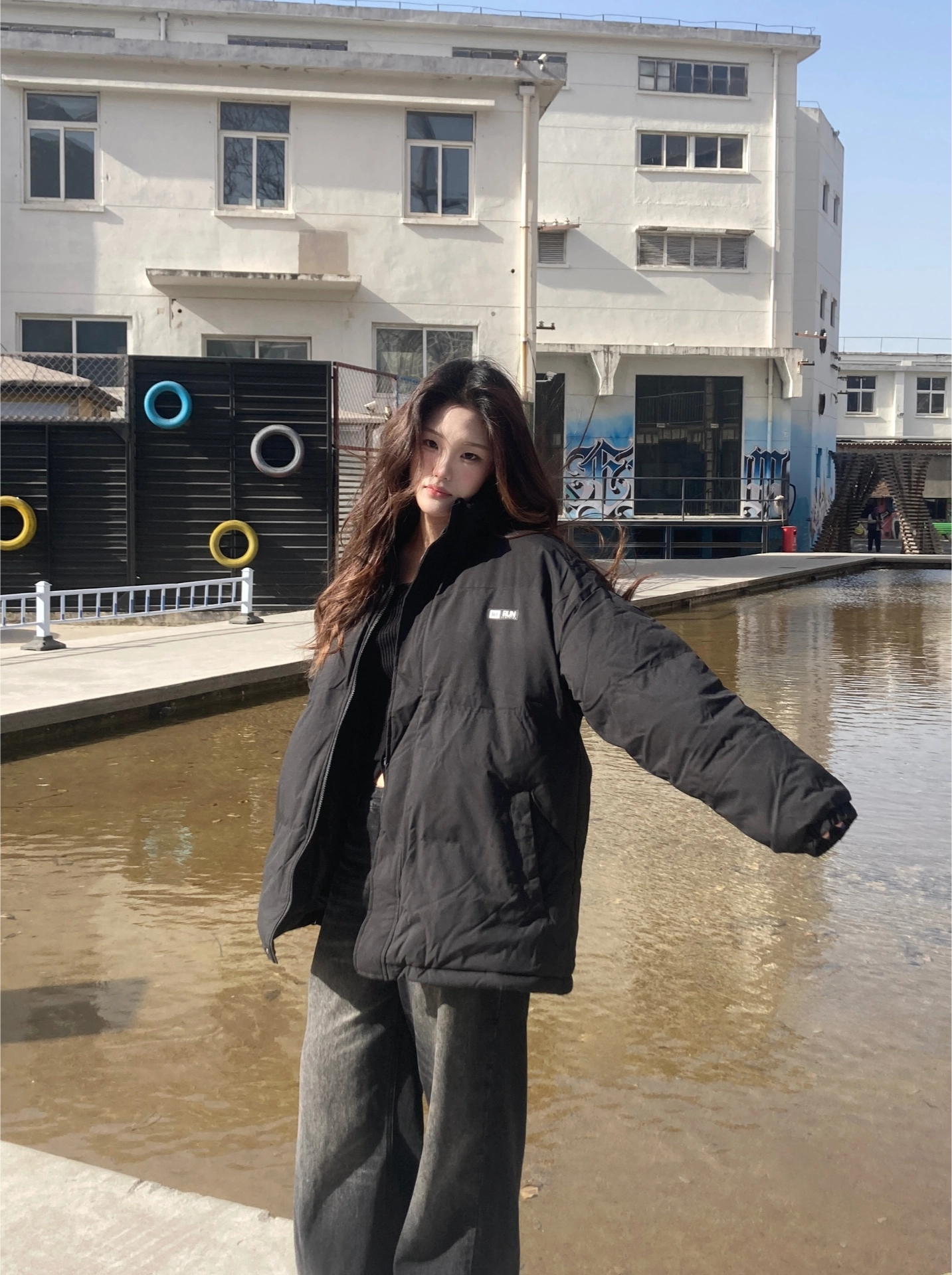 短款羽绒服让我搭出清爽感