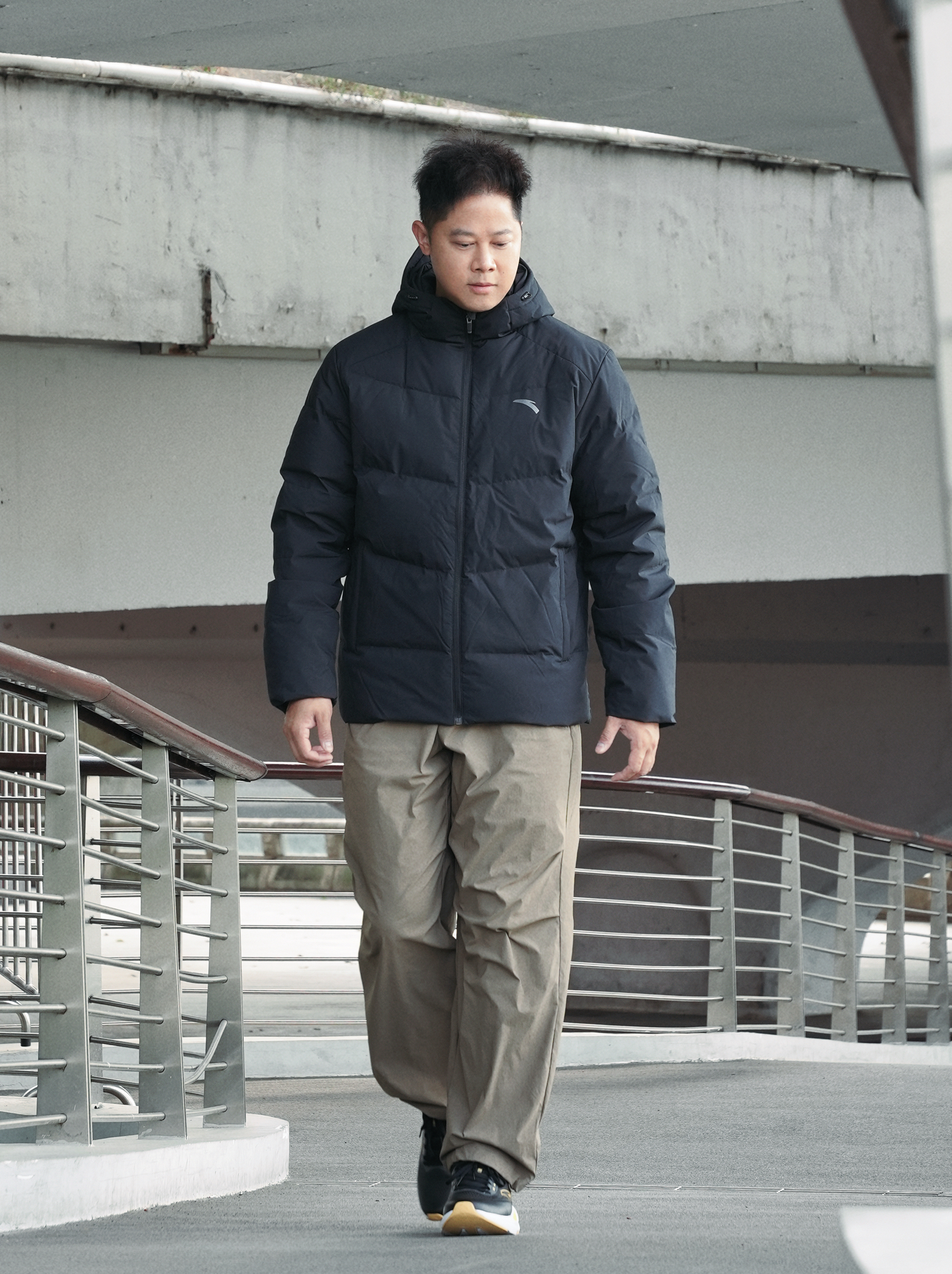 秋冬通勤刚需,这件羽绒服好省心