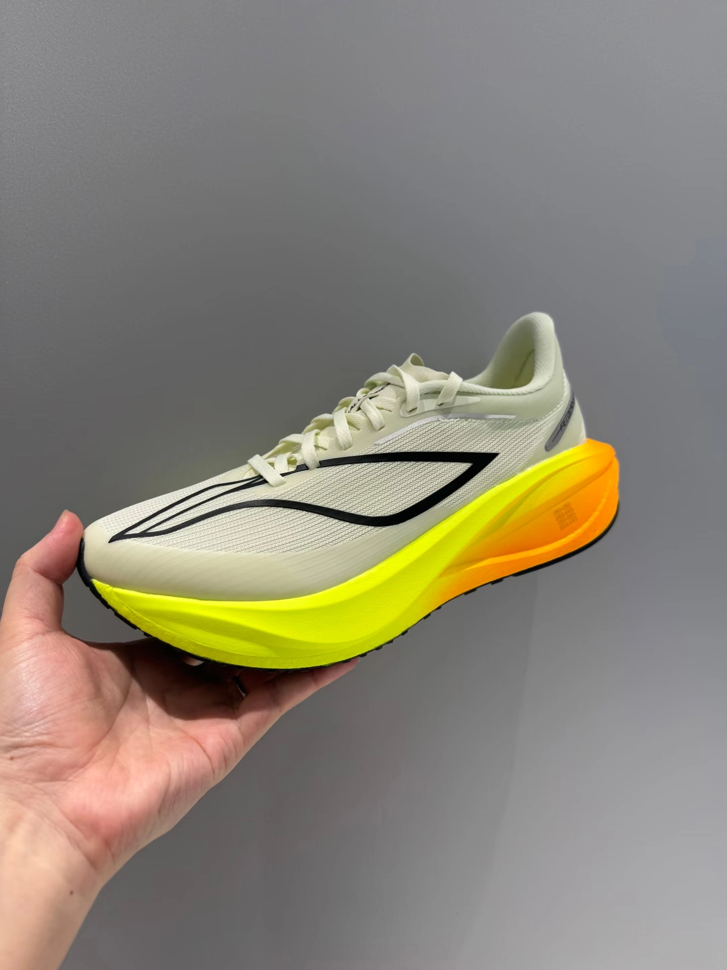 想PB的跑友看这双！竞速脚感绝了👟