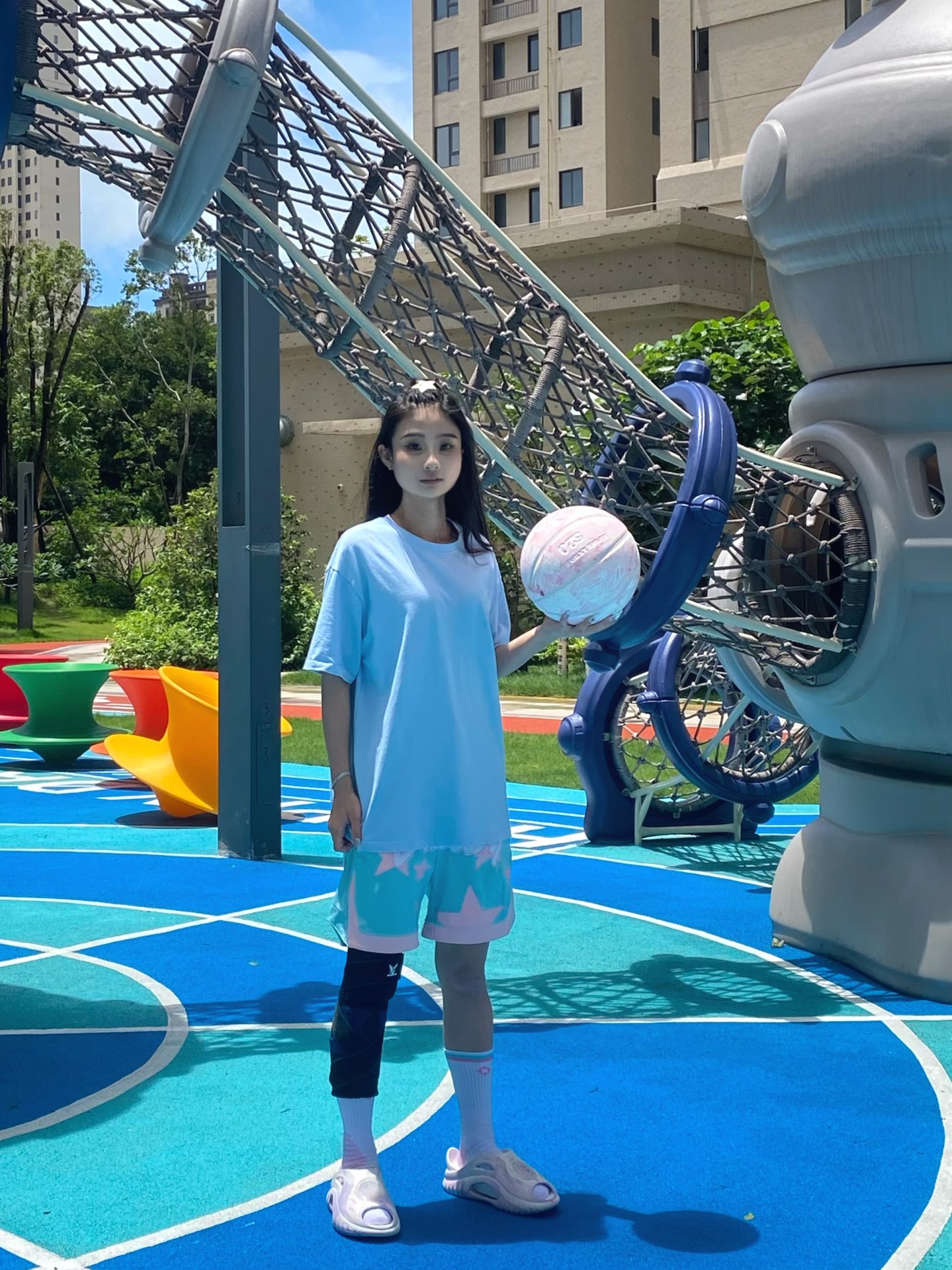 女孩子也有属于自己的篮球🏀