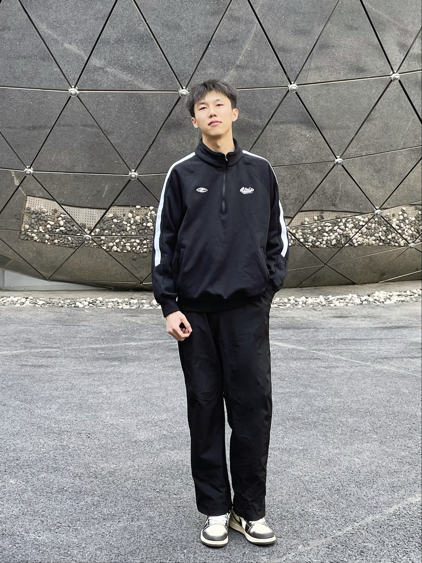 这个季节就适合穿休闲风