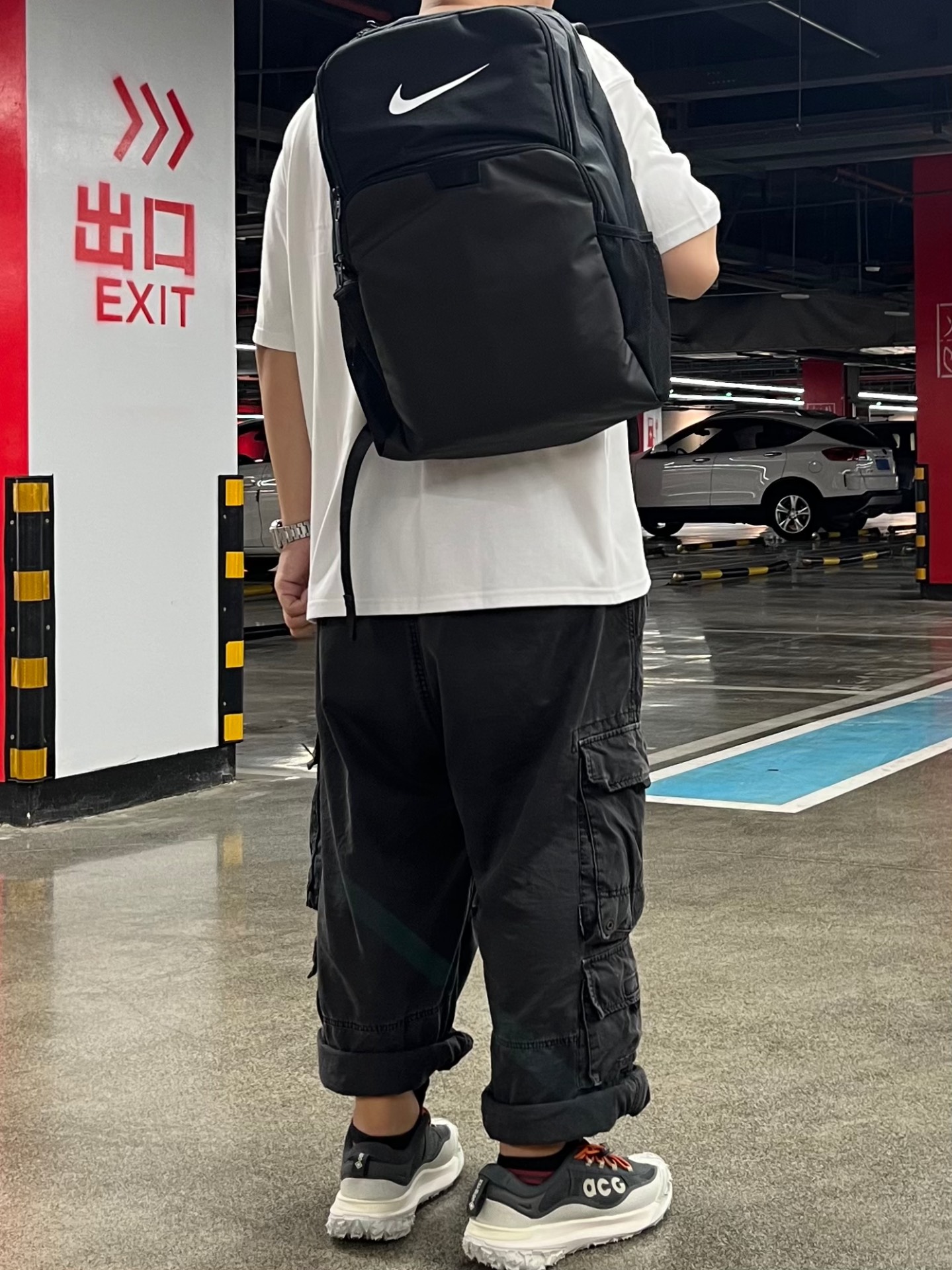 男生的大容量百搭双肩包✨