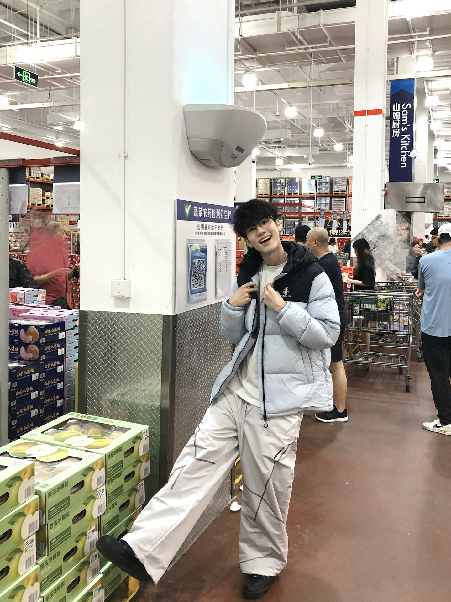 早冬通勤被问爆的羽绒服