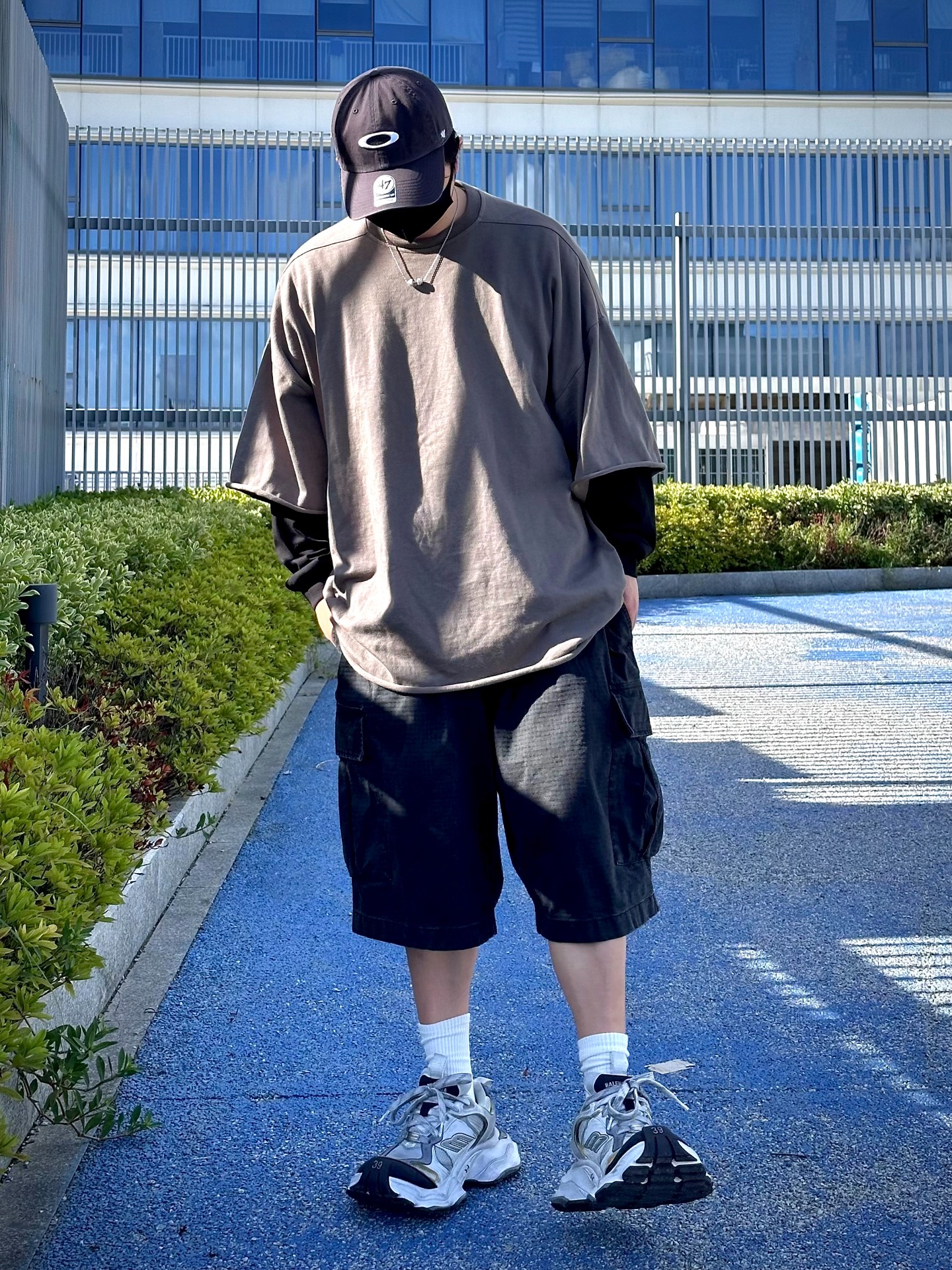谁会把杠铃挂脖子上啊