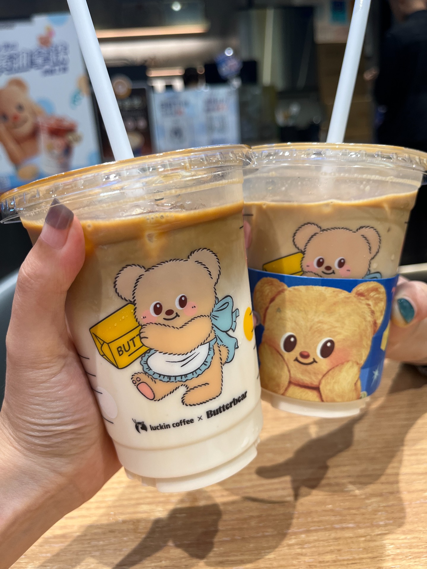 一下子爱上了轻松熊 