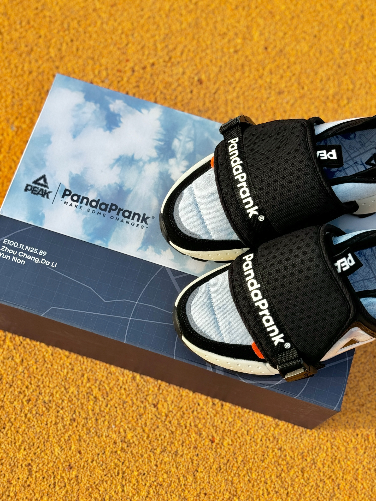 非遗扎染❓这个联名有东西❗