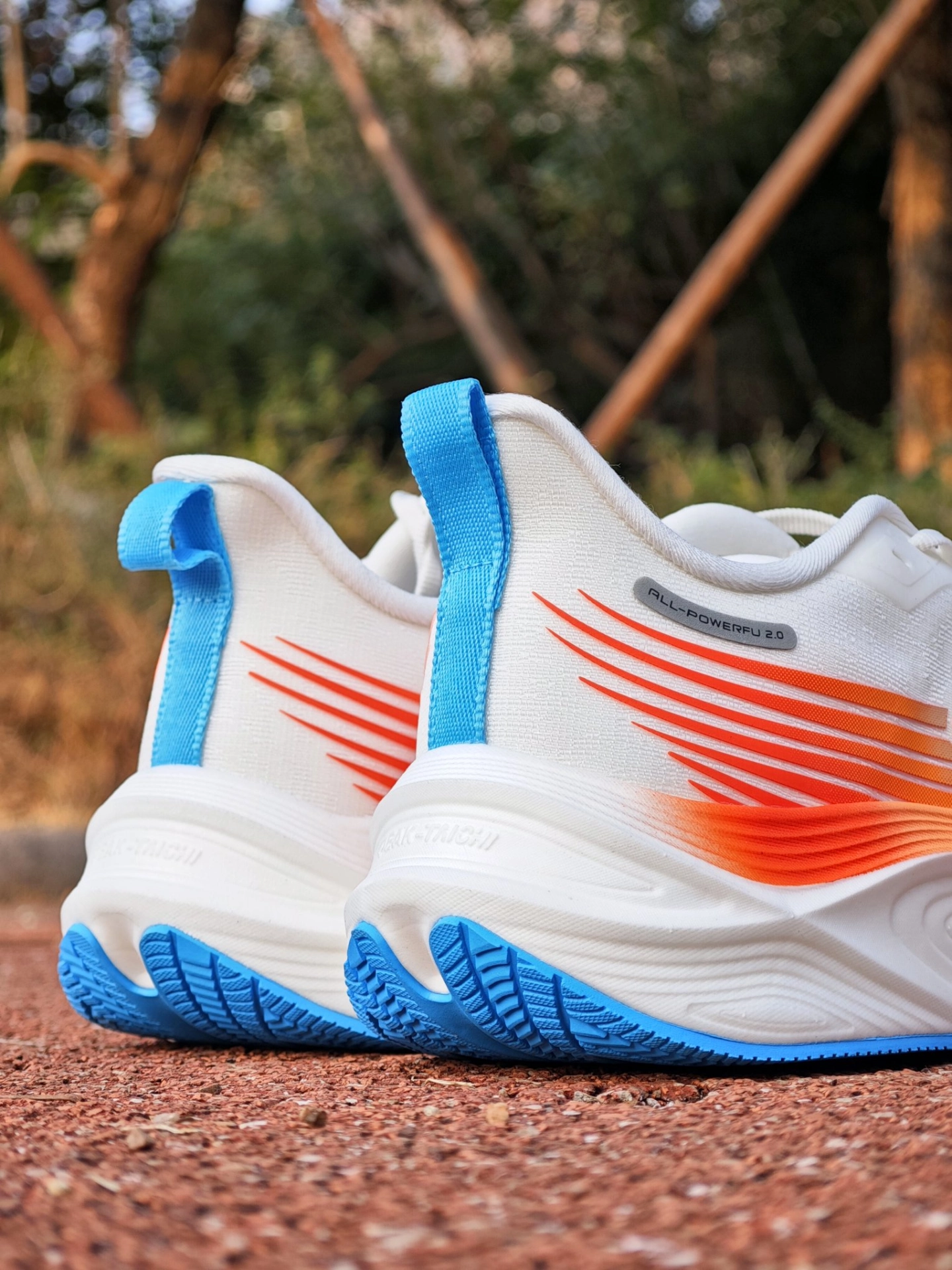 还得是匹克啊! ! ! 你真的太懂通勤类的跑鞋了！