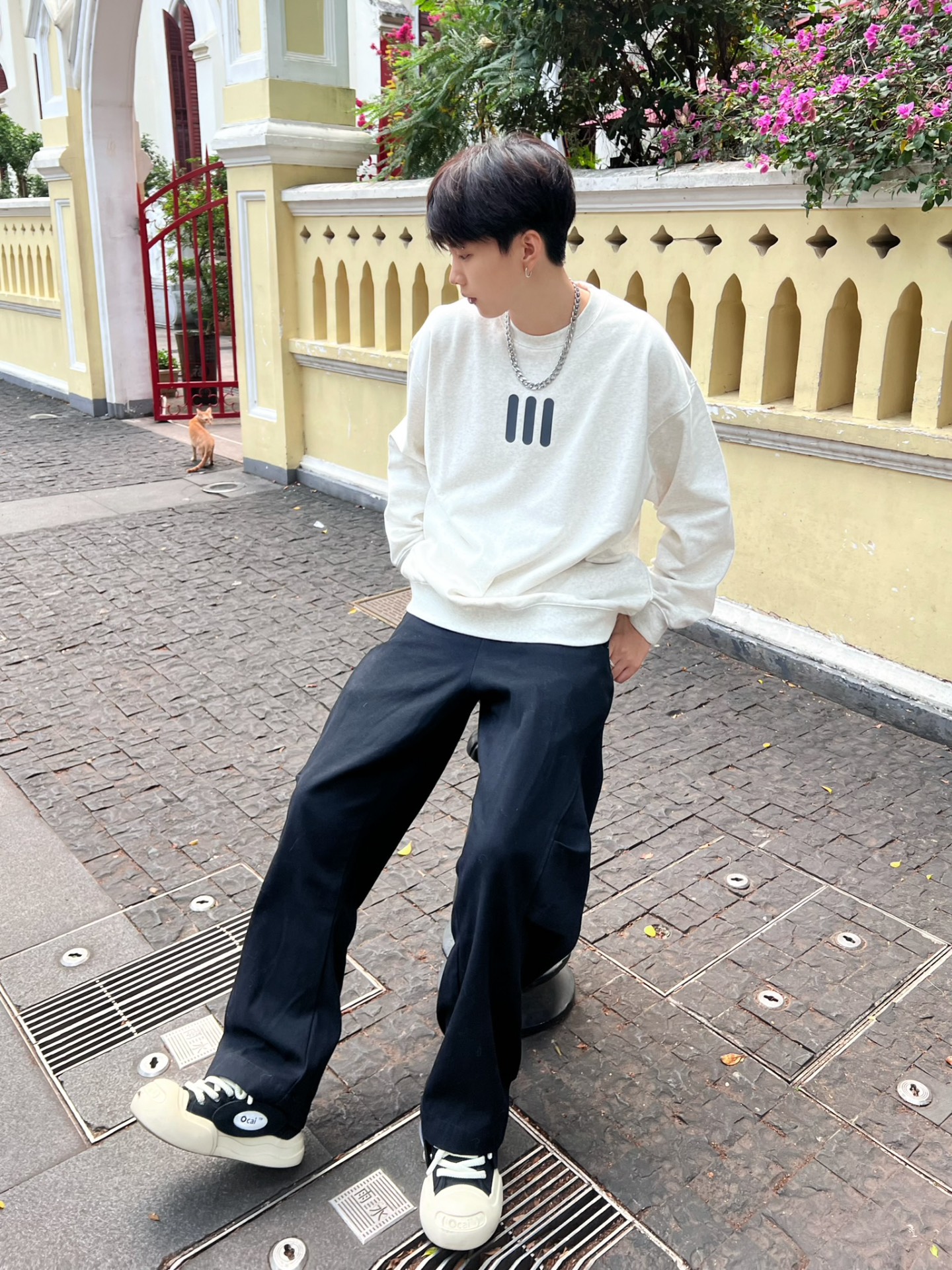 无法拒绝的花灰色卫衣 百搭又好穿！
