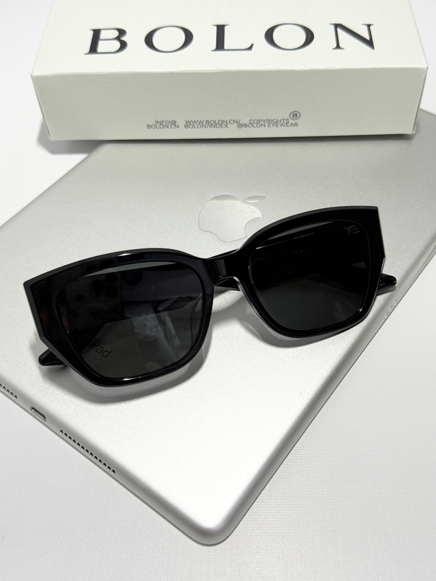报告！发现一款酷酷的墨镜🕶️
