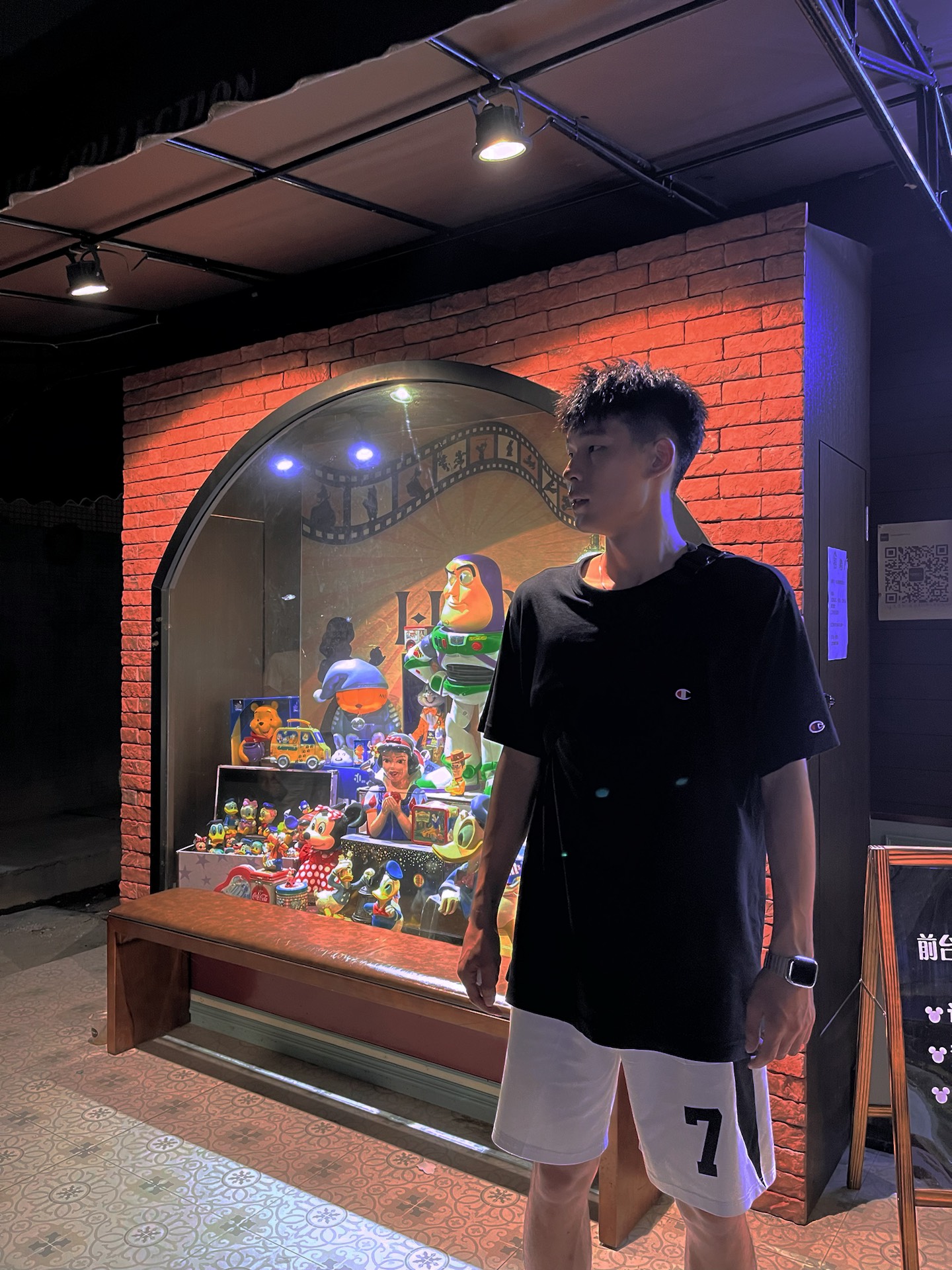 多巴胺 T 恤，让我秒变街头活力担当