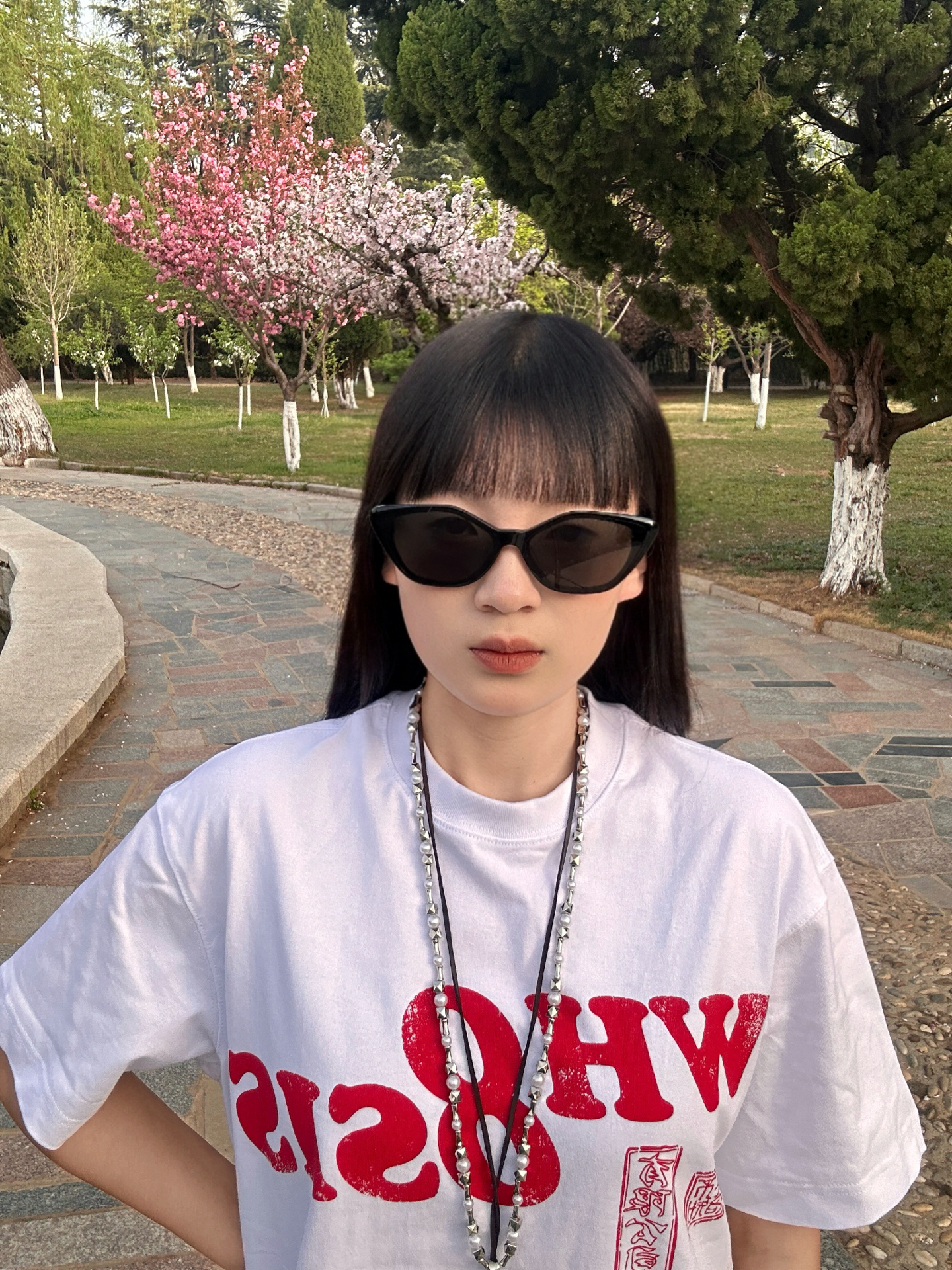 太潮流啦，适合方圆脸的墨镜