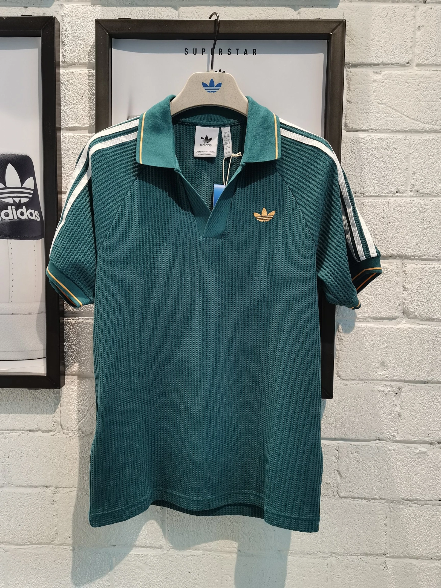 三叶草条纹 Polo，夏日清爽时髦精必备