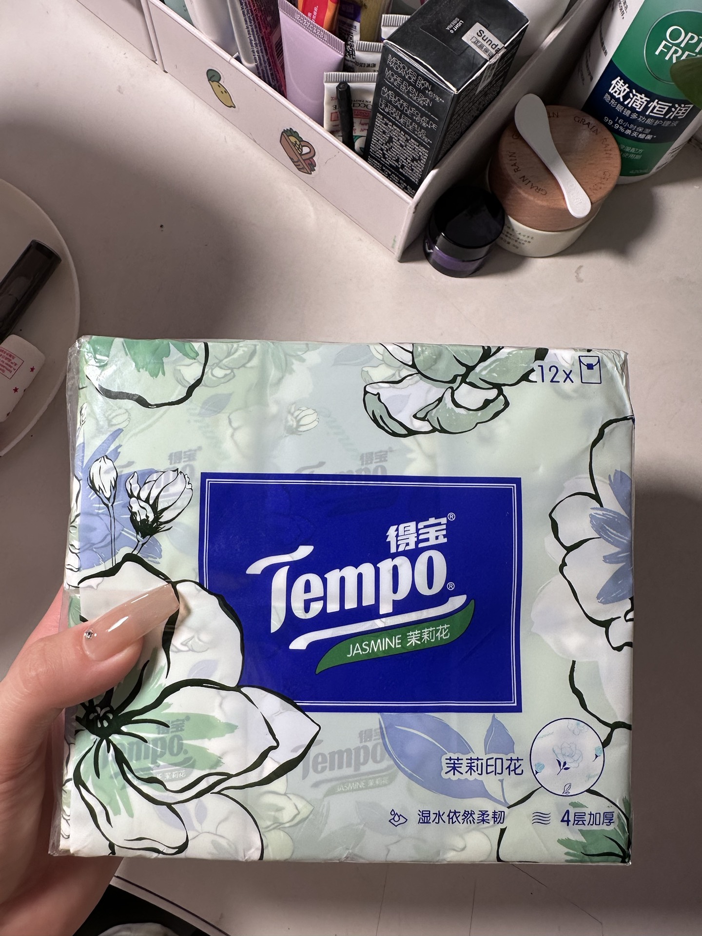 香味刺鼻，使用感太差🤢🤢🤢