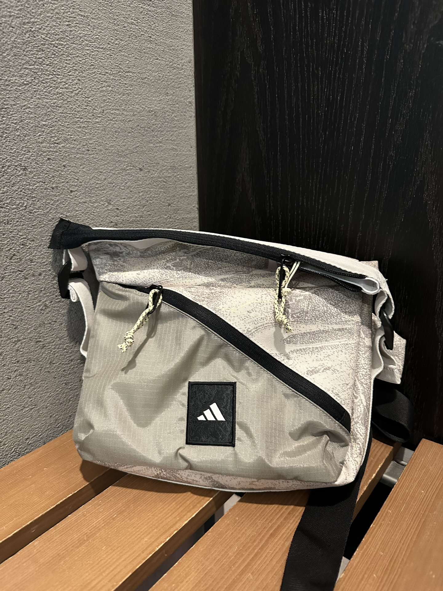 高级质感通勤包