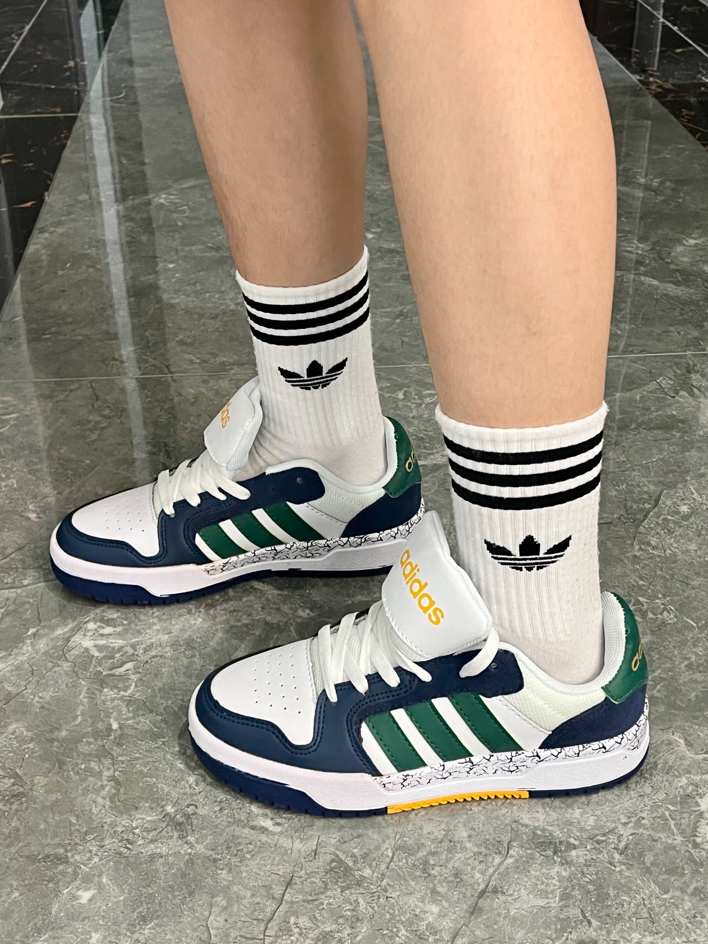 穿一次就锁死的白月光袜子！三叶草拼色条纹太戳心～  