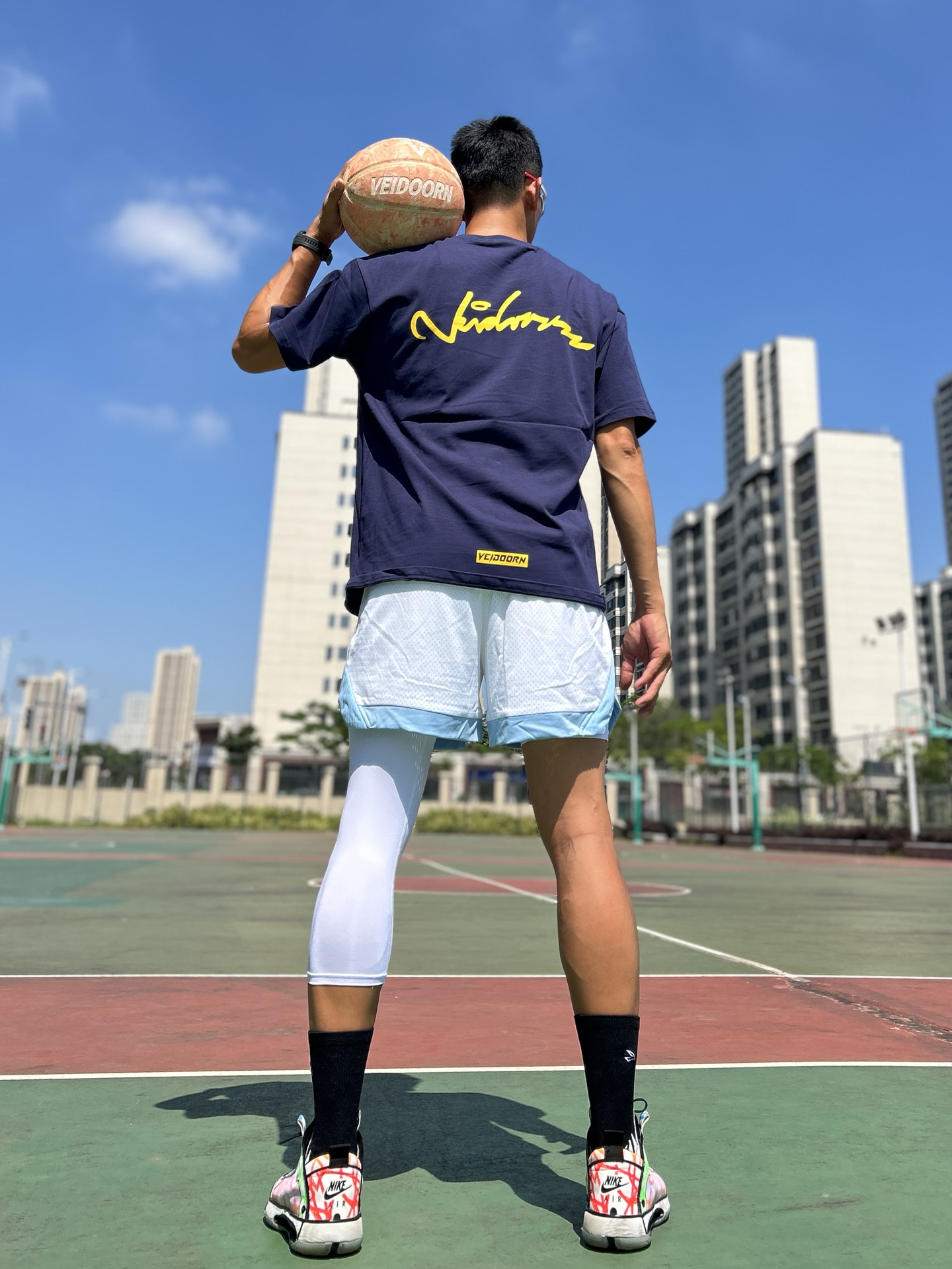 美式高街风➕实战！这件T恤太懂打球人 